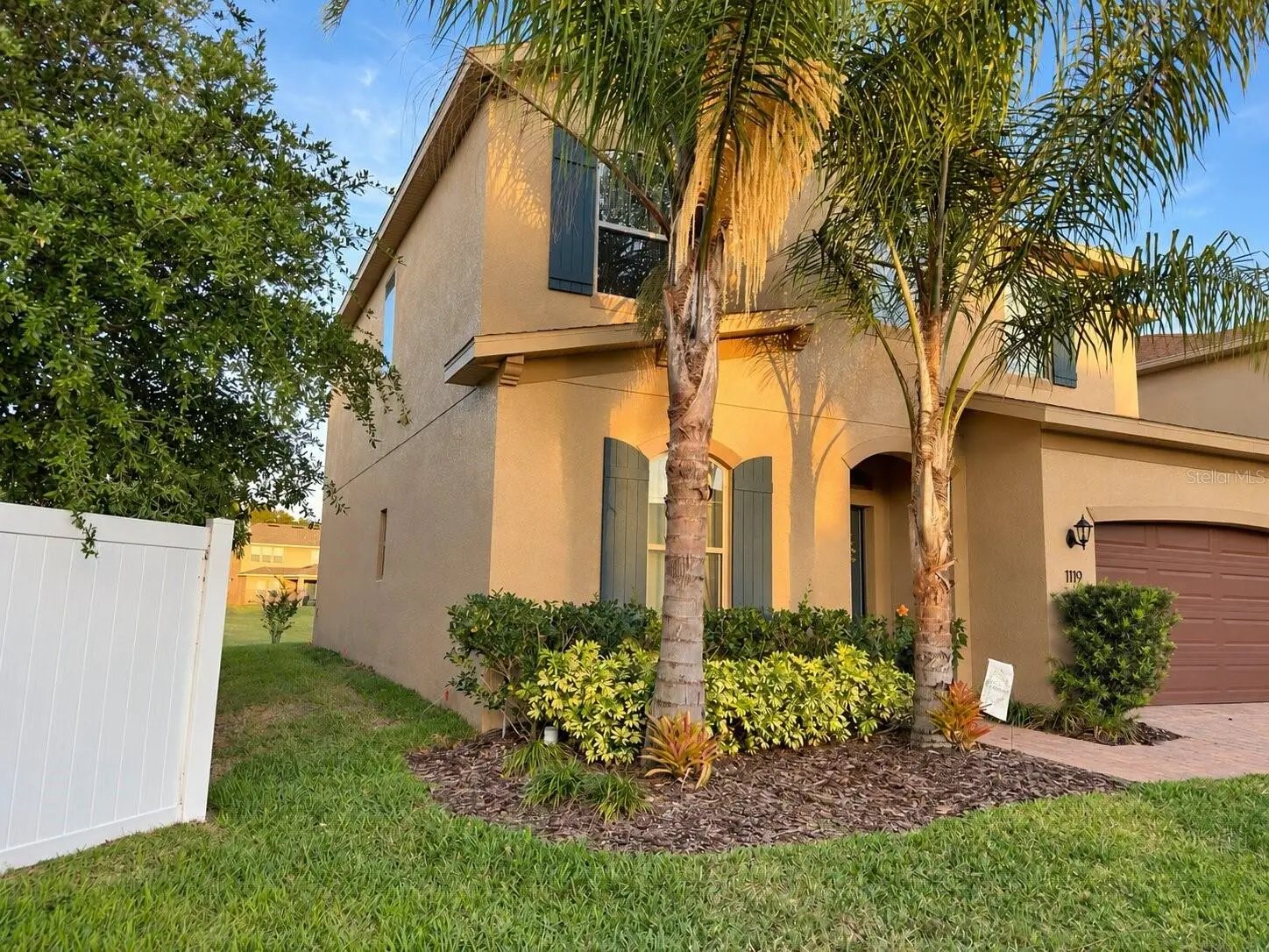 1119 Fountain Coin Loop, FL
