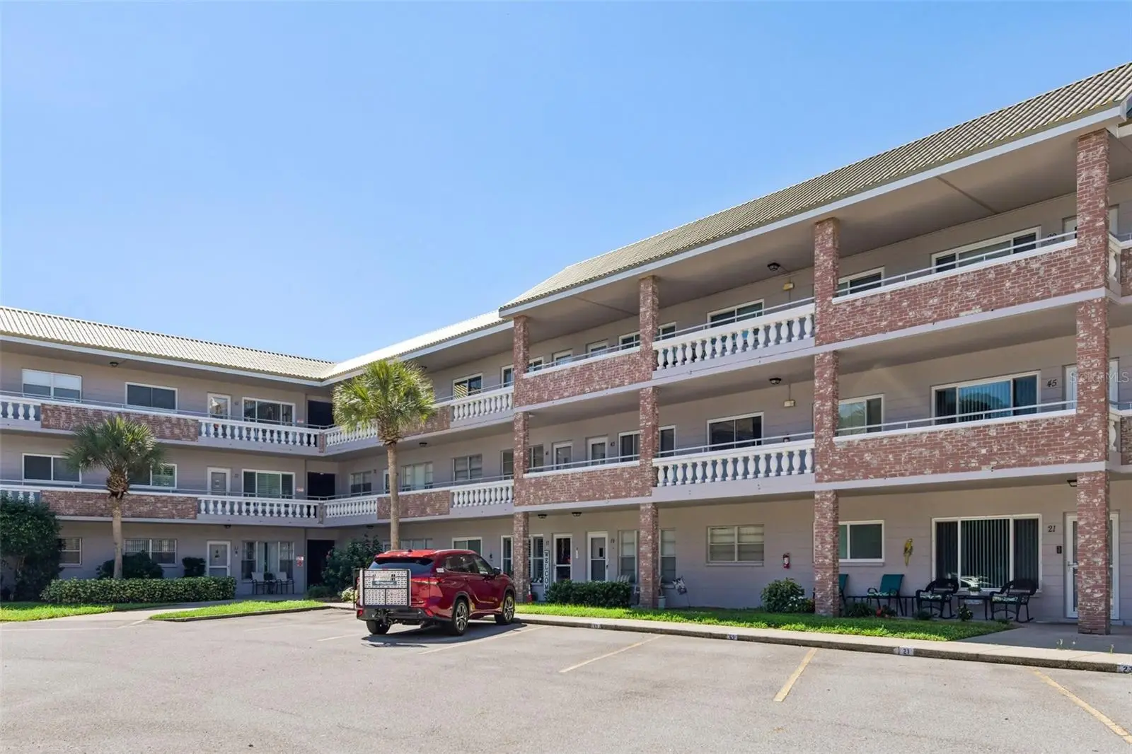2461 Rhodesian Drive, FL