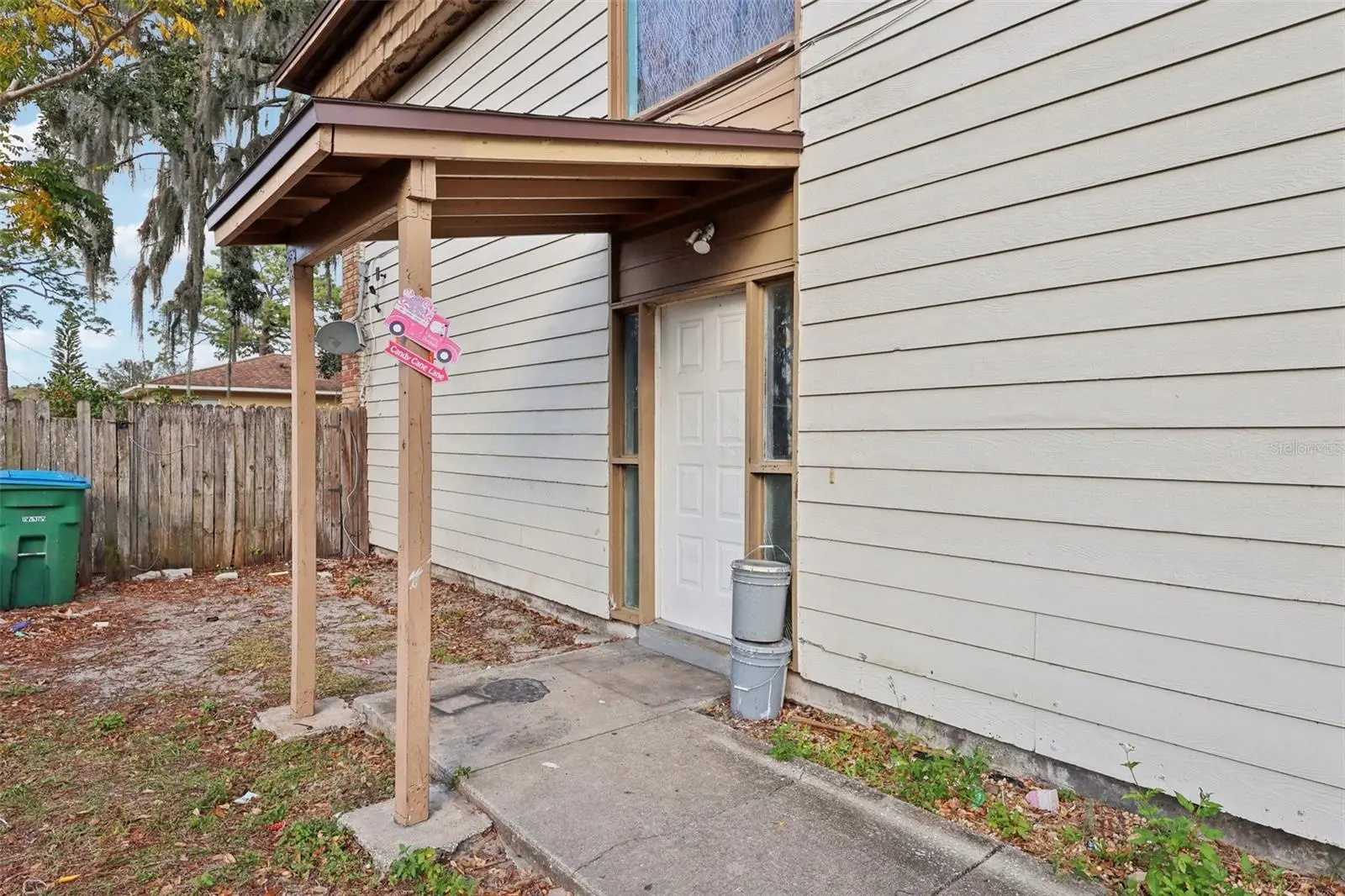 737 Church Avenue, FL