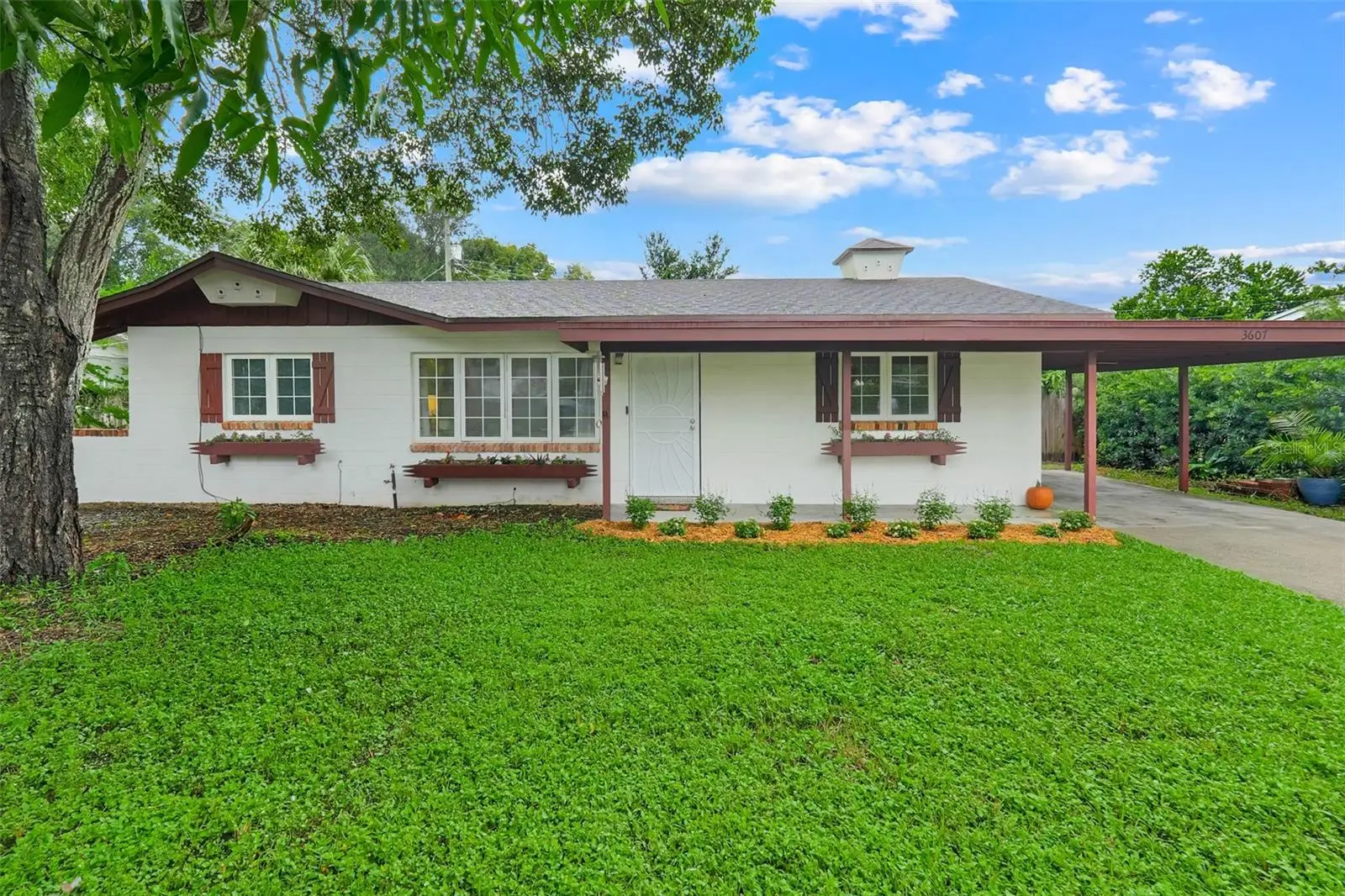3607 Crystal Lake Drive, FL