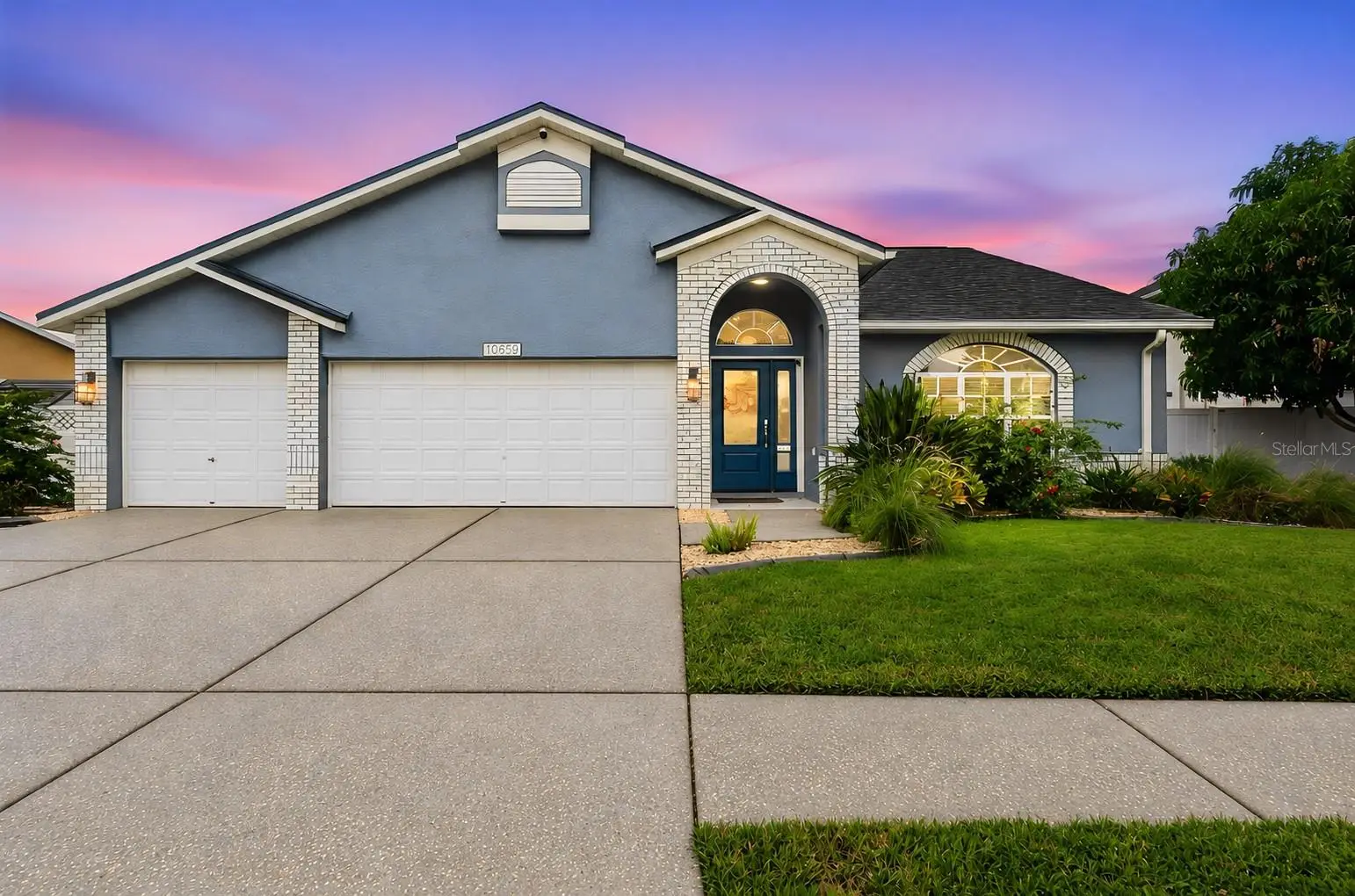 10810 Sailbrooke Drive, FL