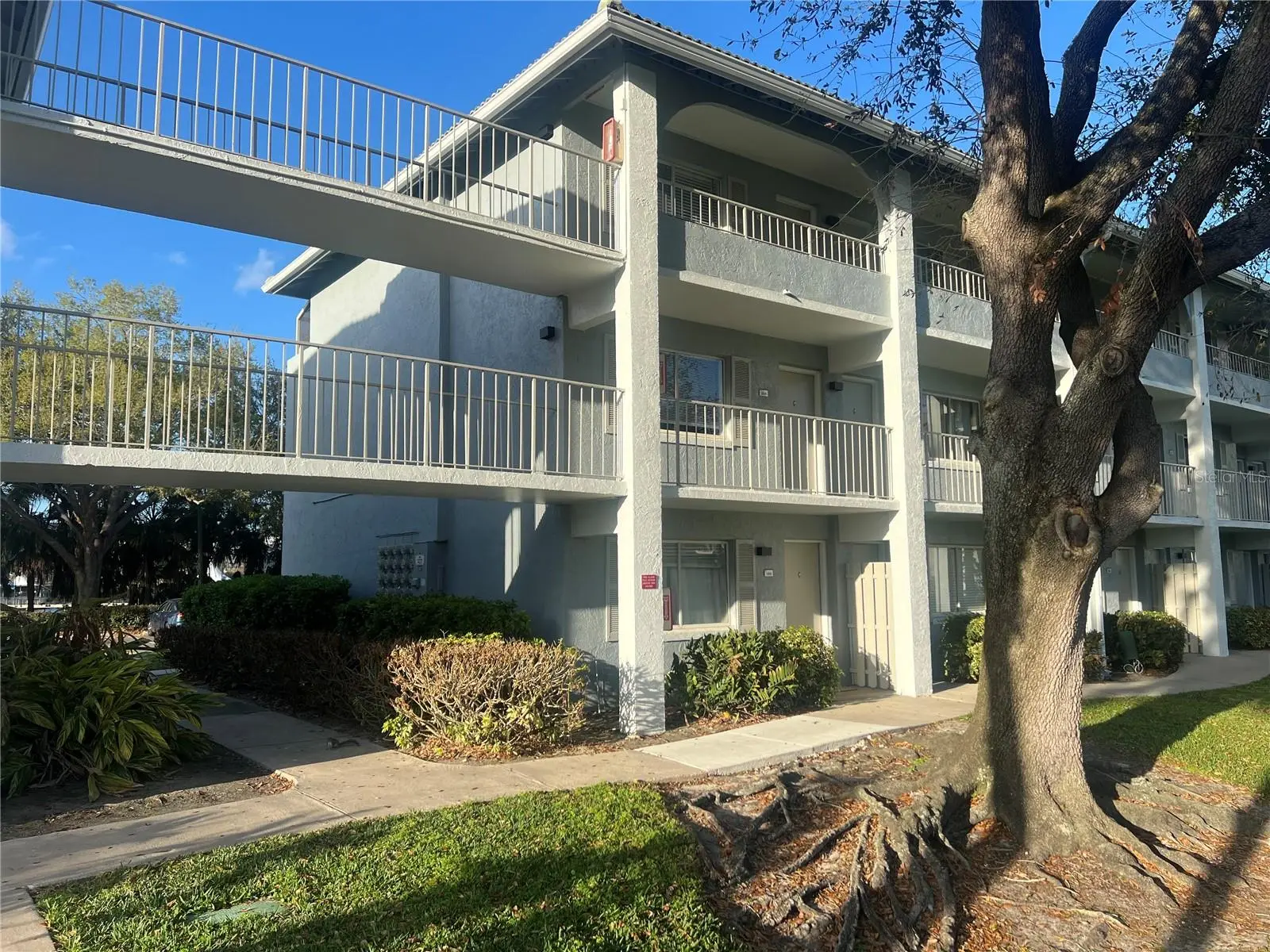 133 Oyster Bay Circle, FL