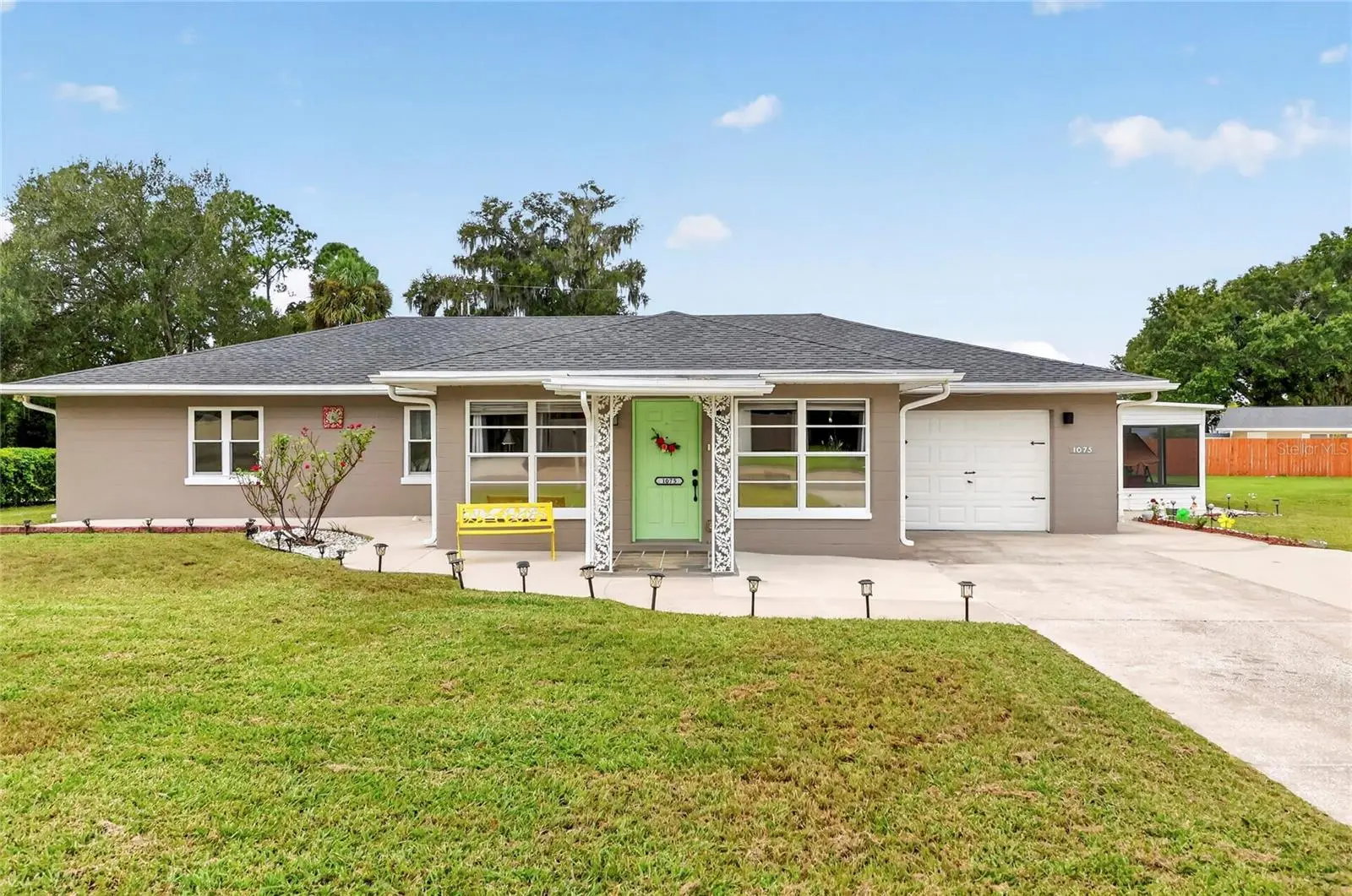 1075 8th Street, FL