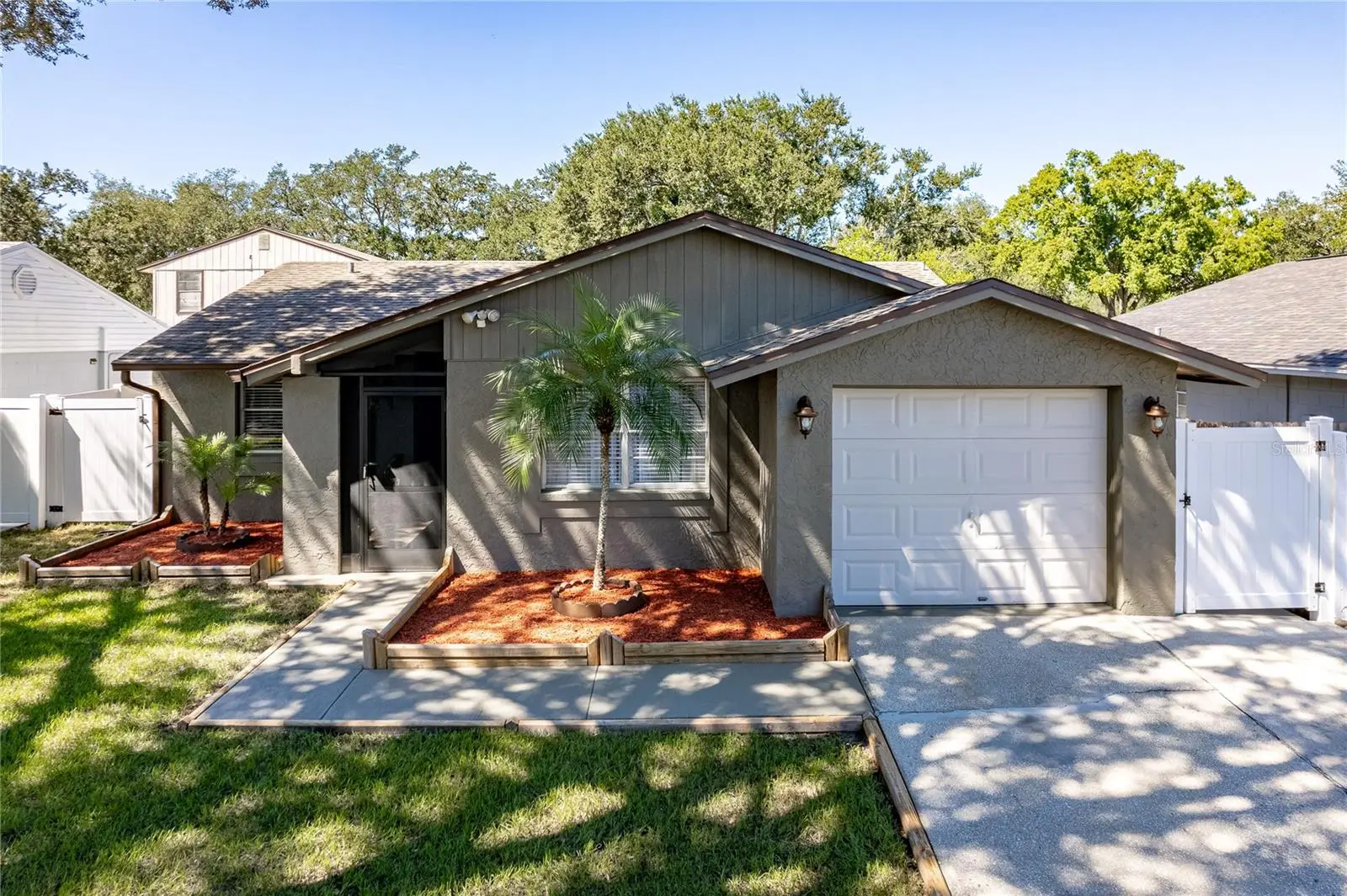 3105 Sandspur Drive, FL