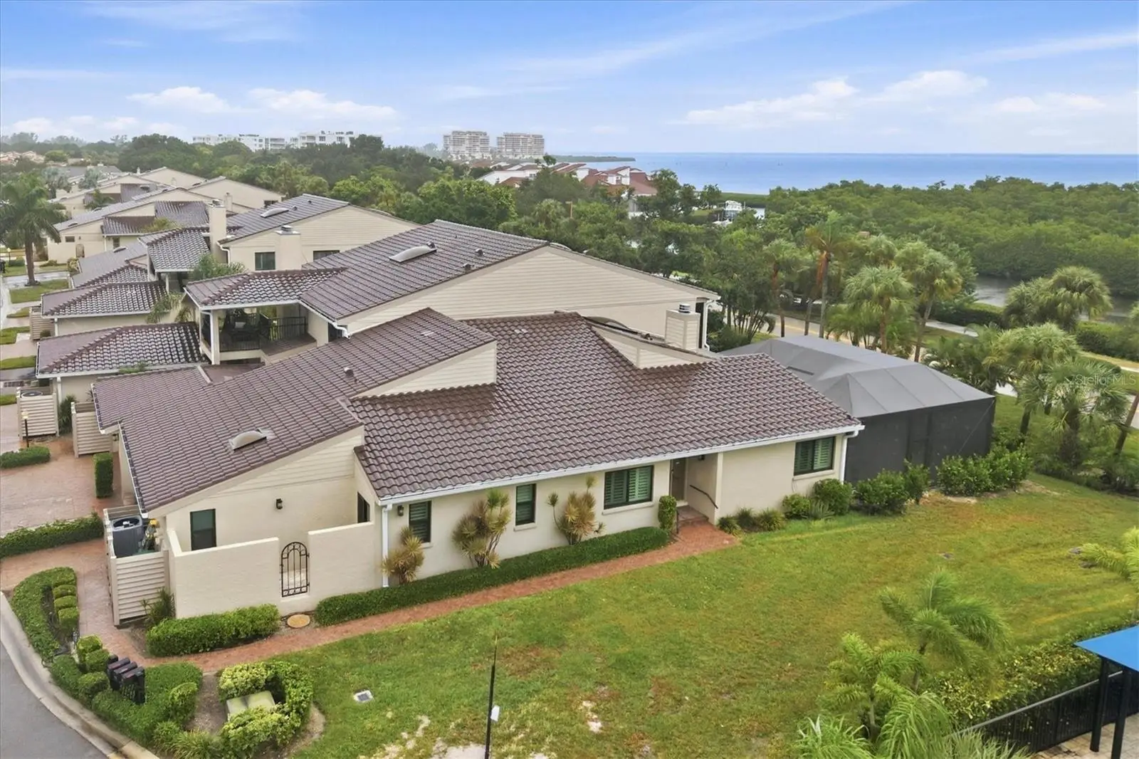 2141 Harbourside Drive, FL