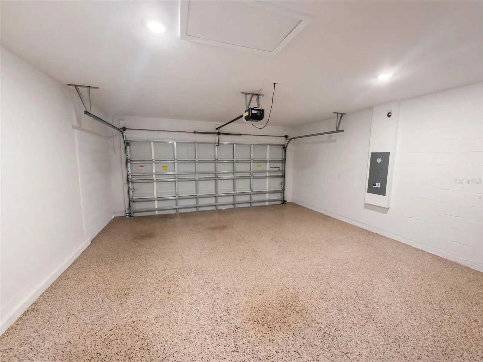 124 Citrine Loop, FL