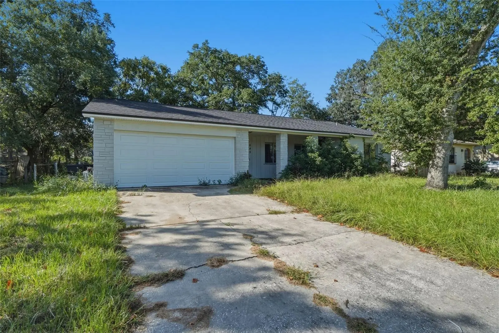 645 Veneer Drive, FL