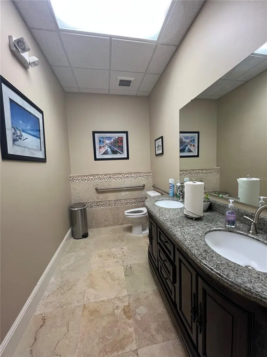 1307 S International Pkwy, FL