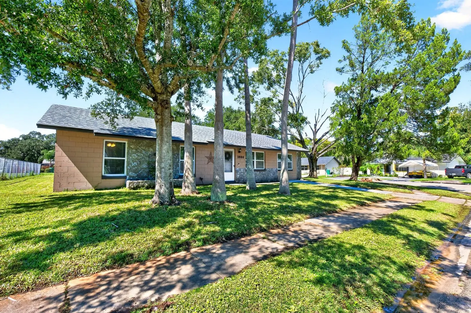 1444 Kenny Court, FL
