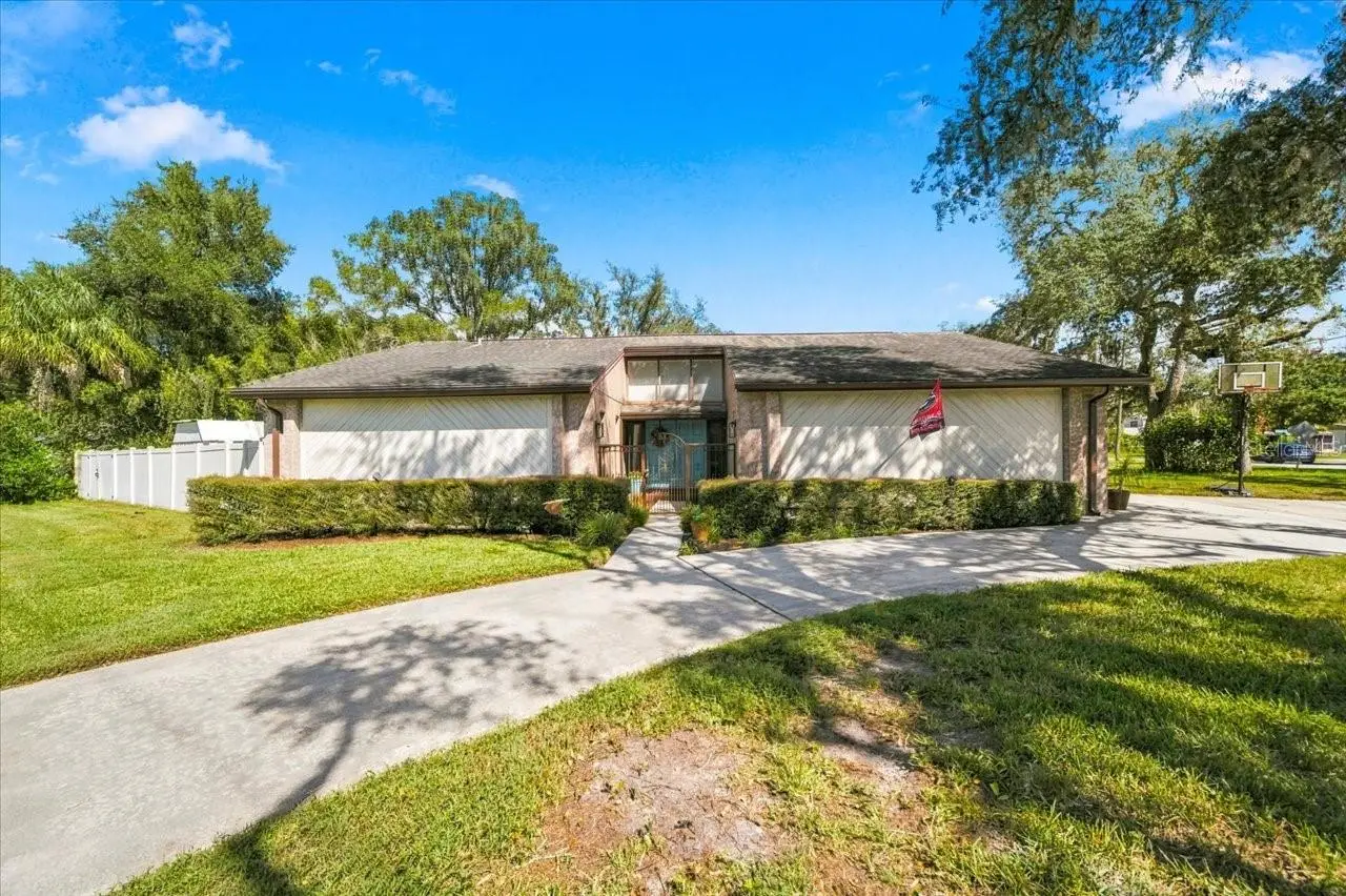 2231 Village Avenue, FL