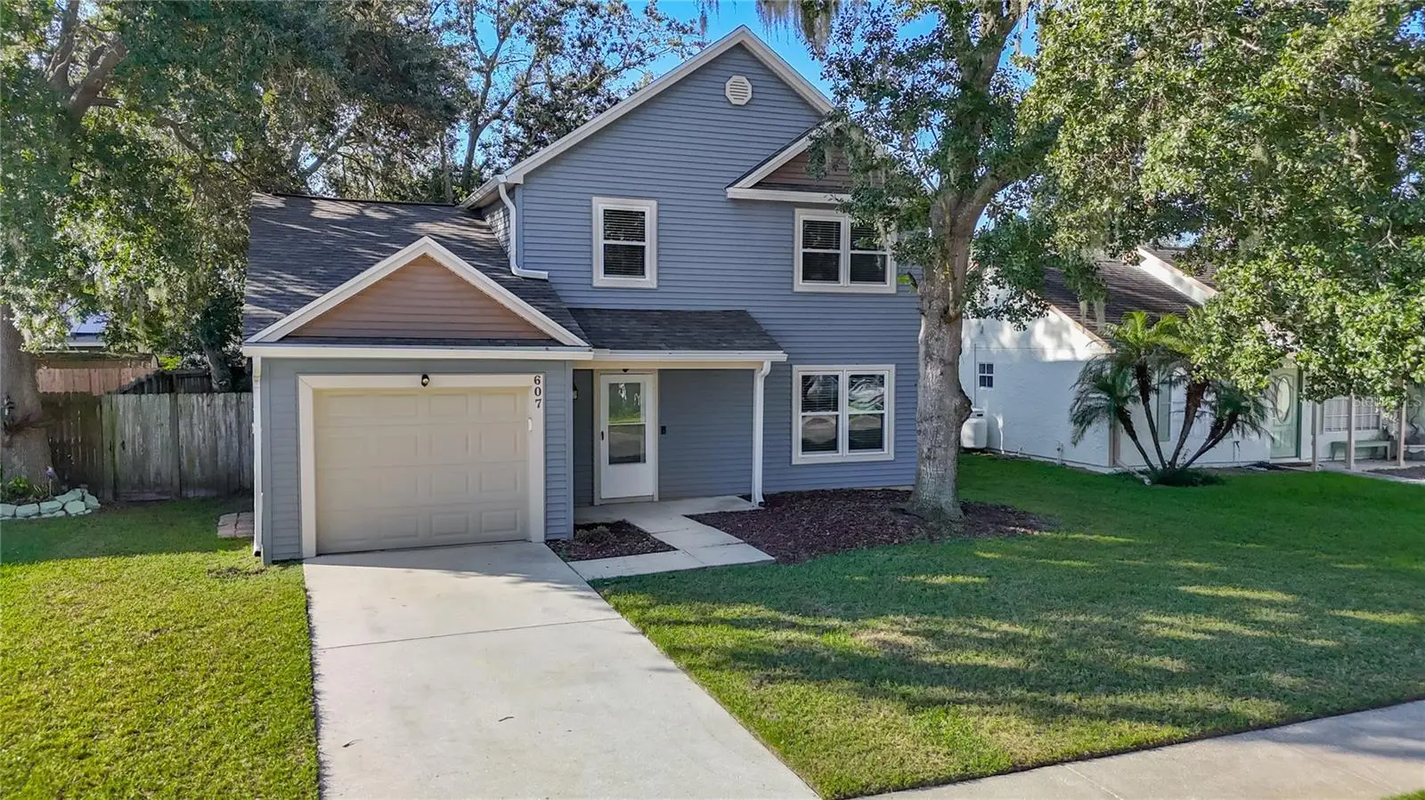607 Breezeway Court, FL