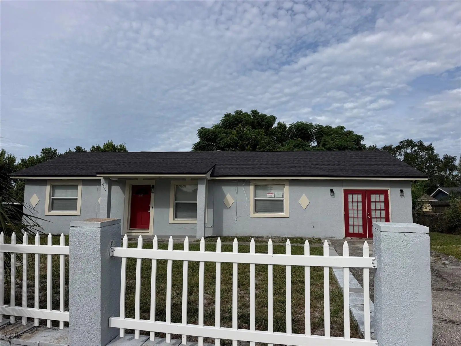 609 Maggie Circle, FL