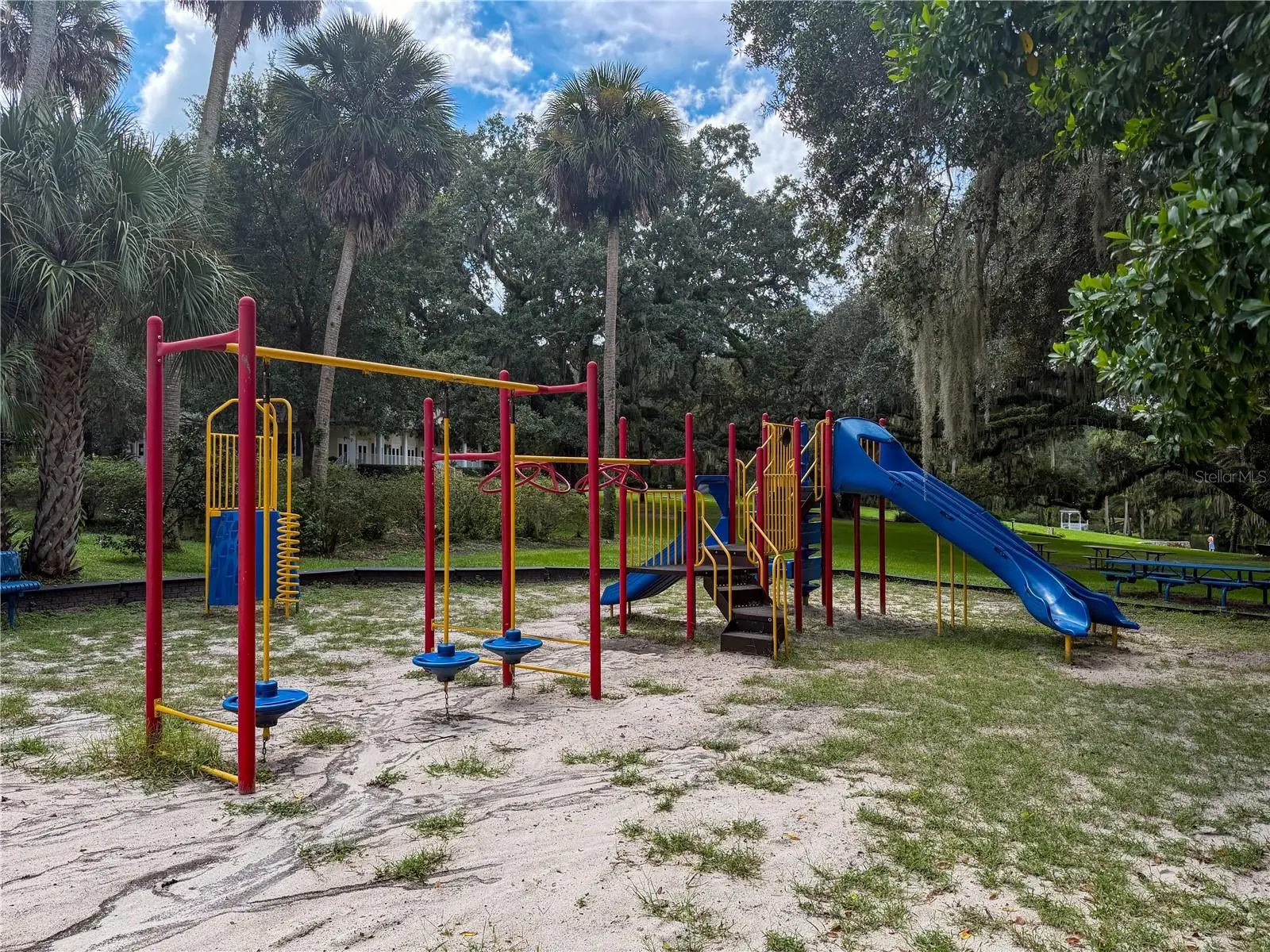 269 Crown Oaks Way, FL