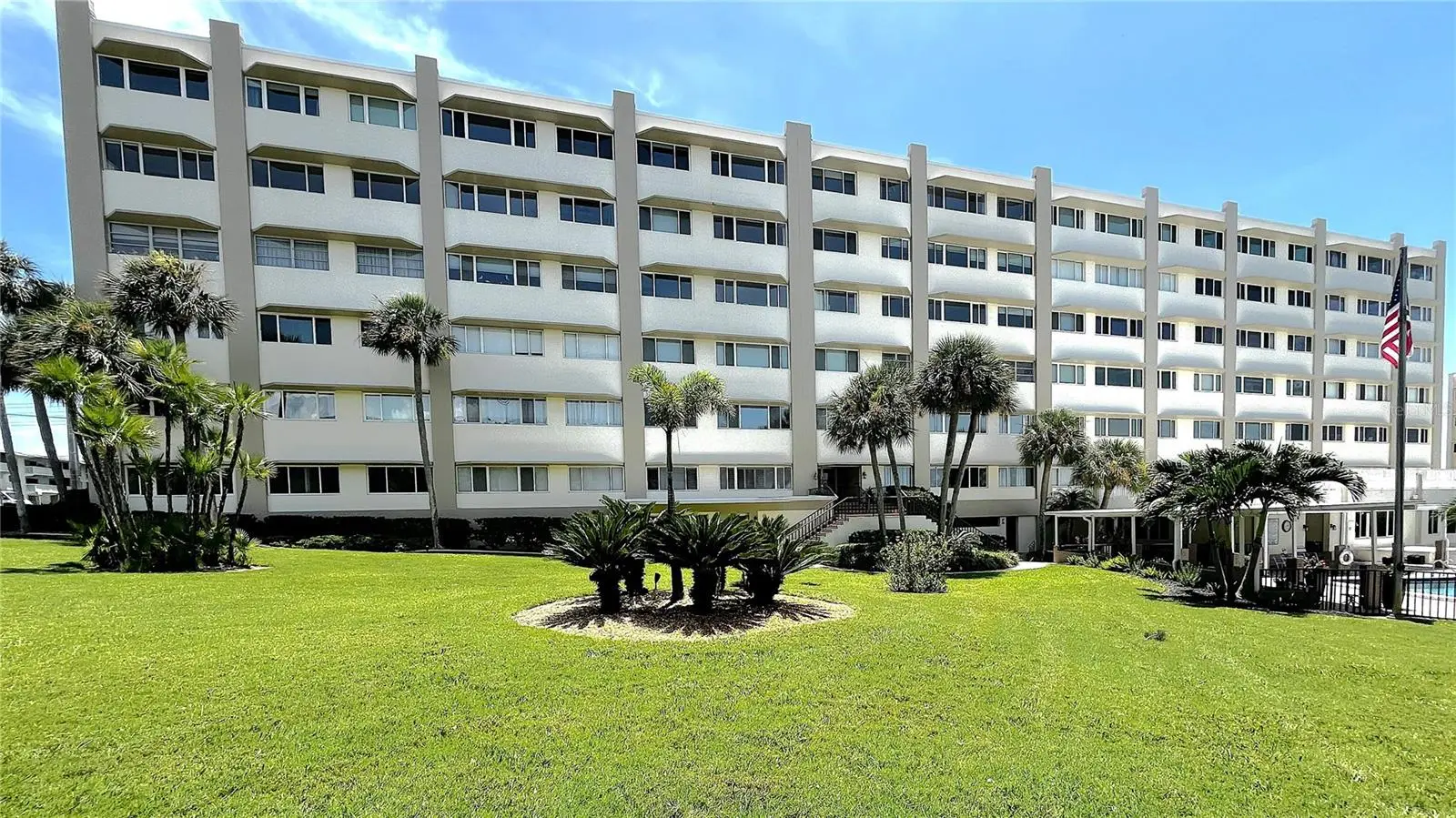 100 Bluff View Drive, FL