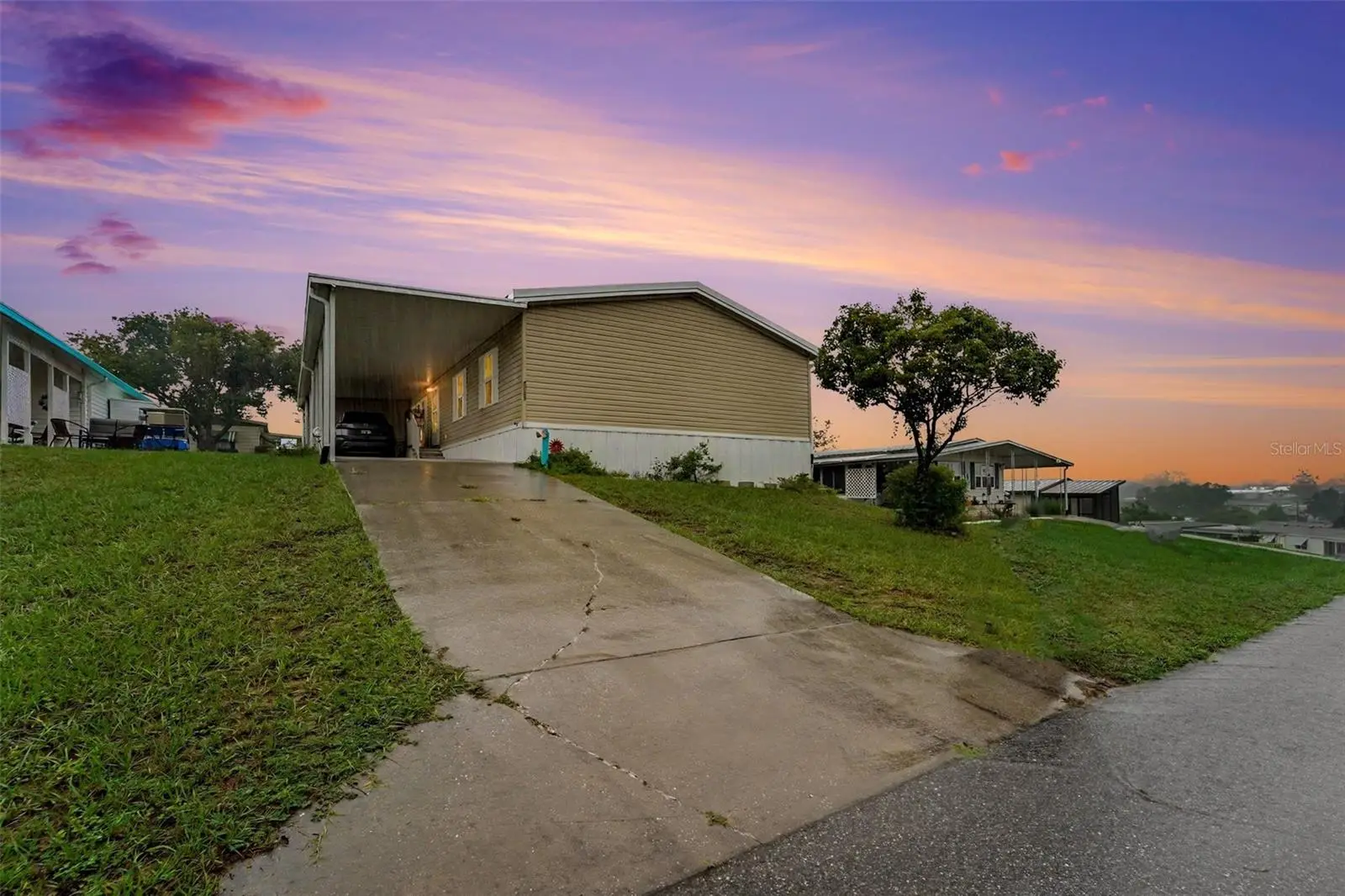 8043 Tower Street, FL