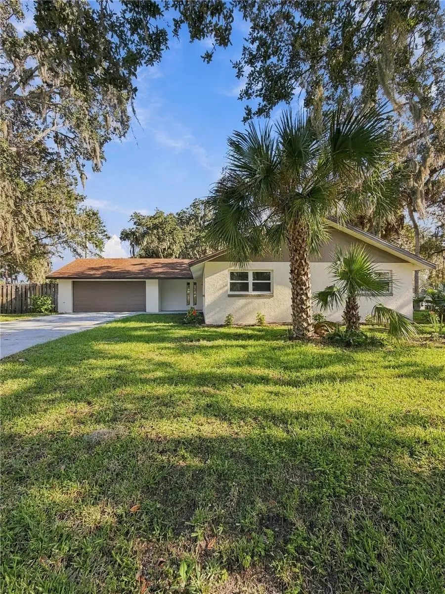 106 Kent Court, FL