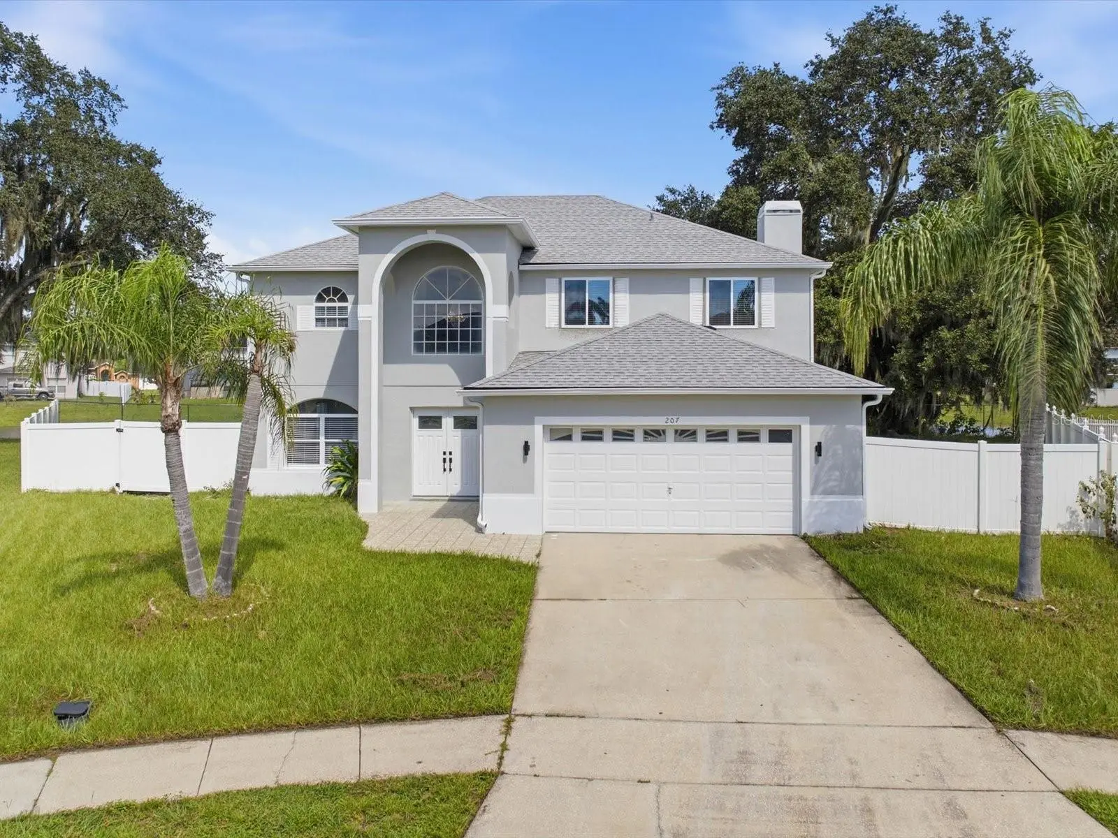 207 Redwood Bark Trail, FL