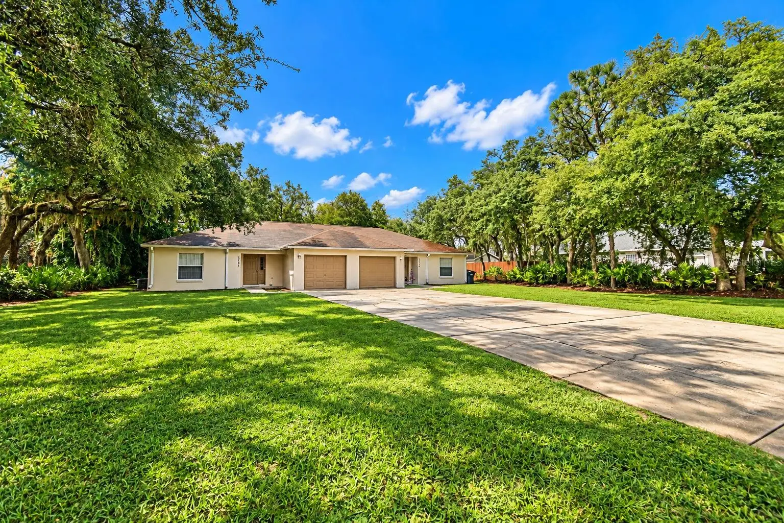 3779 Red Oak Court, FL