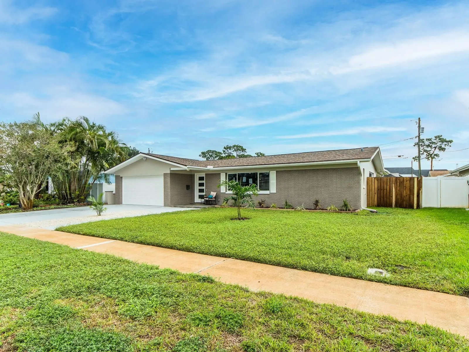 1825 Yale Drive, FL