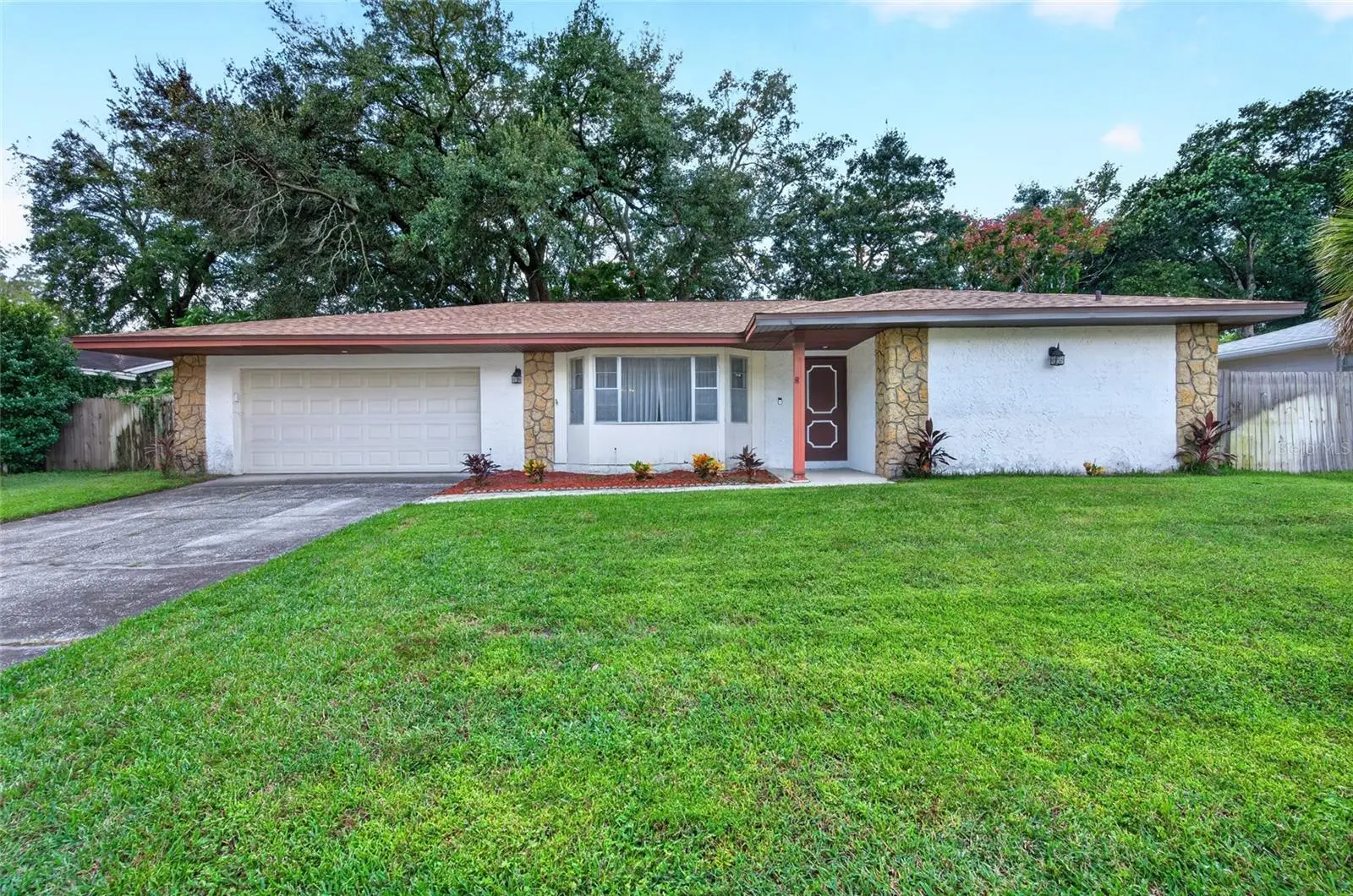 608 Parkwood Avenue, FL