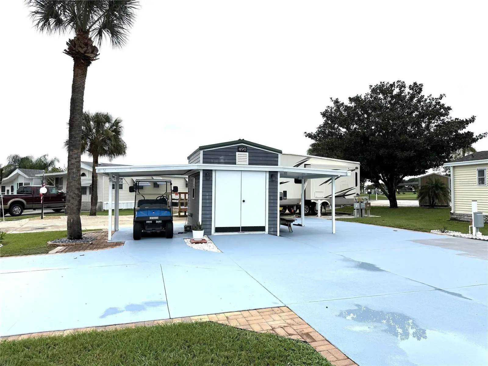 490 Pine Loop, FL