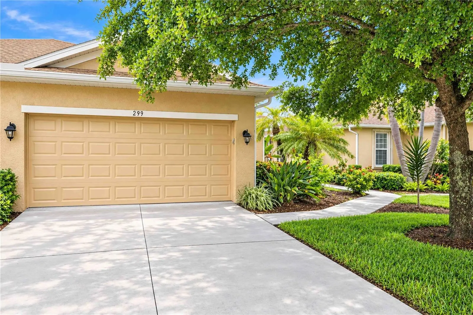 299 Capulet Drive, FL