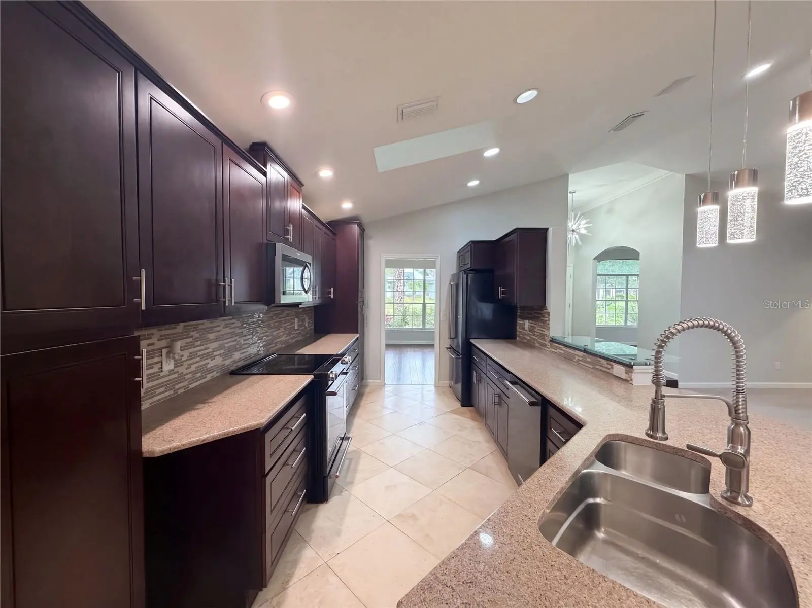 455 Longmeadow Lane, FL