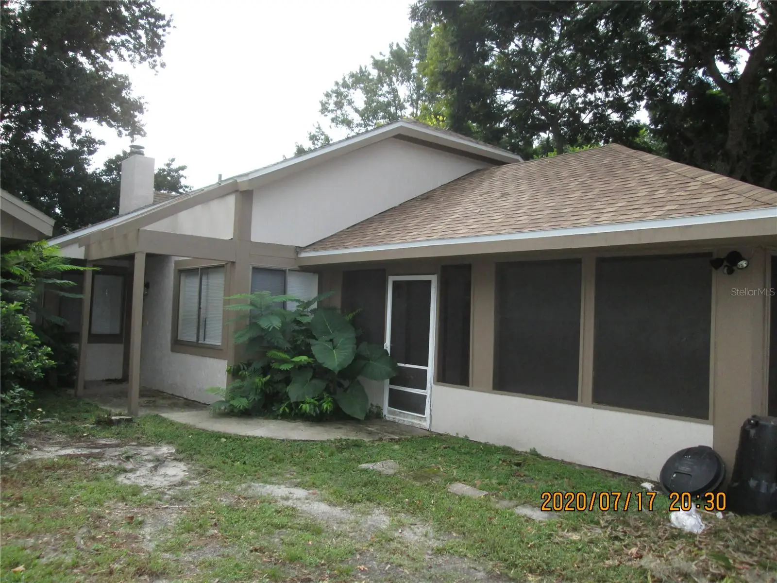 704 Castlewood Drive, FL