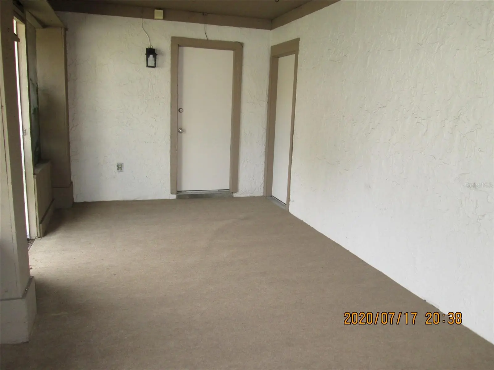 704 Castlewood Drive, FL