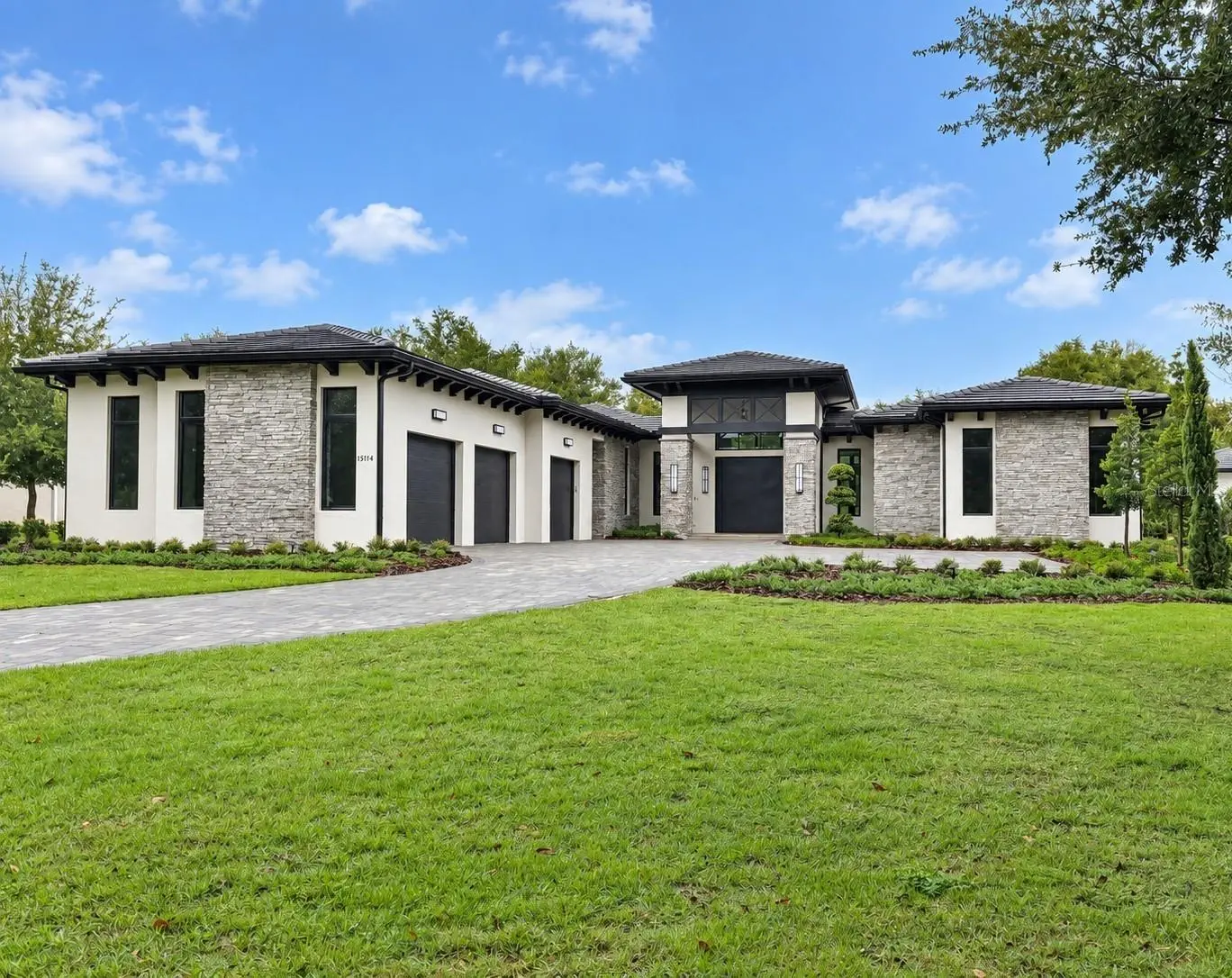 15714 Pendio Drive, FL
