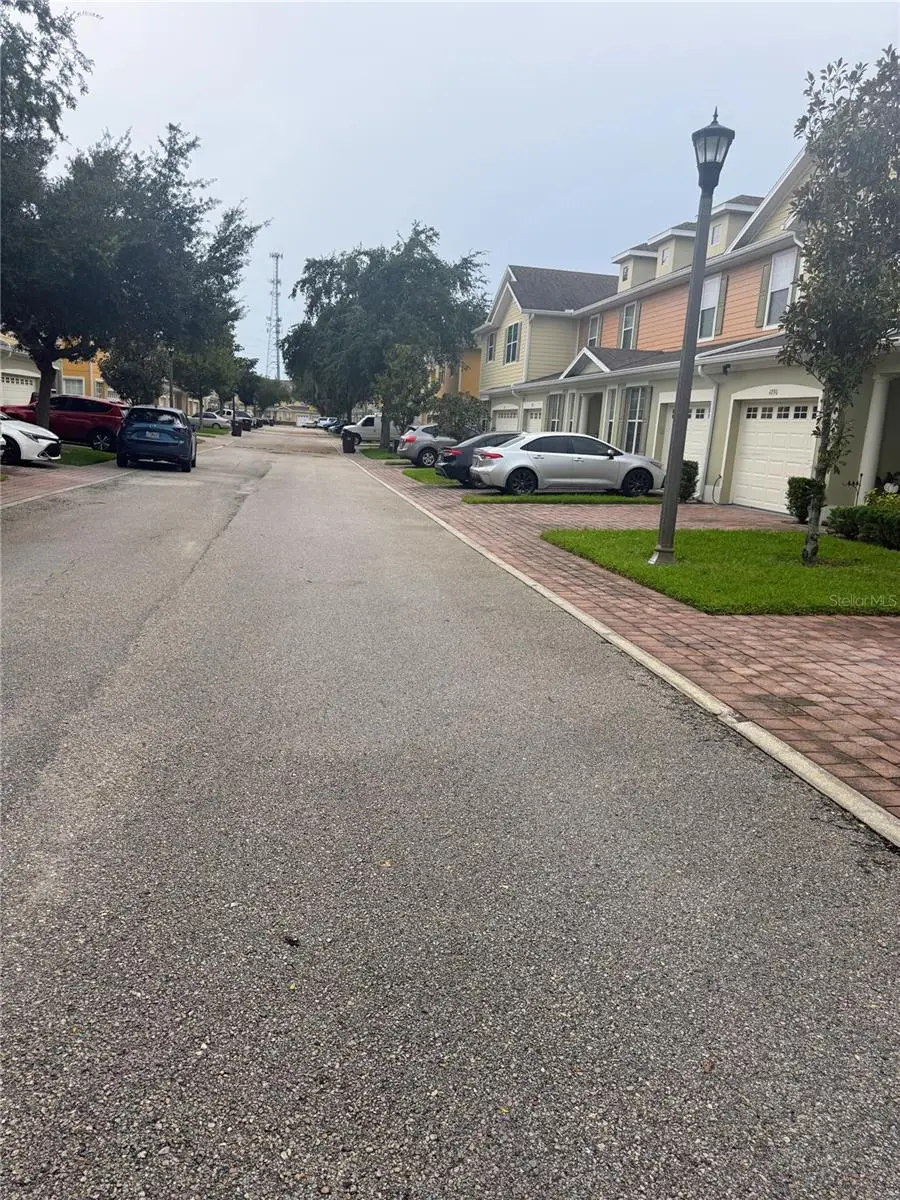 4884 Poolside Drive, FL