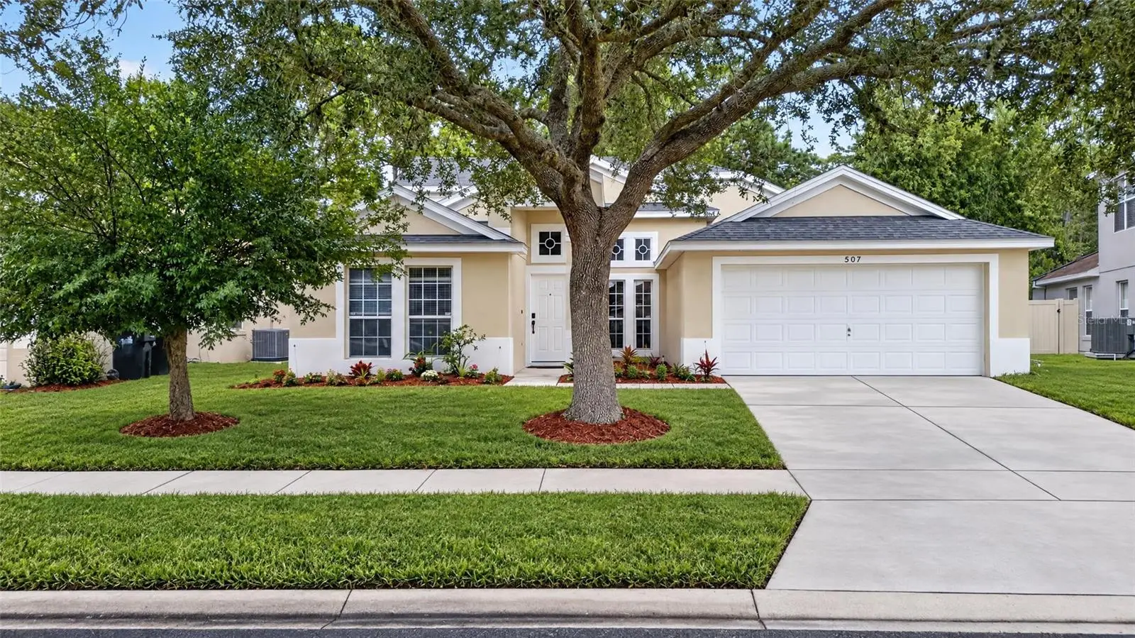507 Canary Island Court, FL