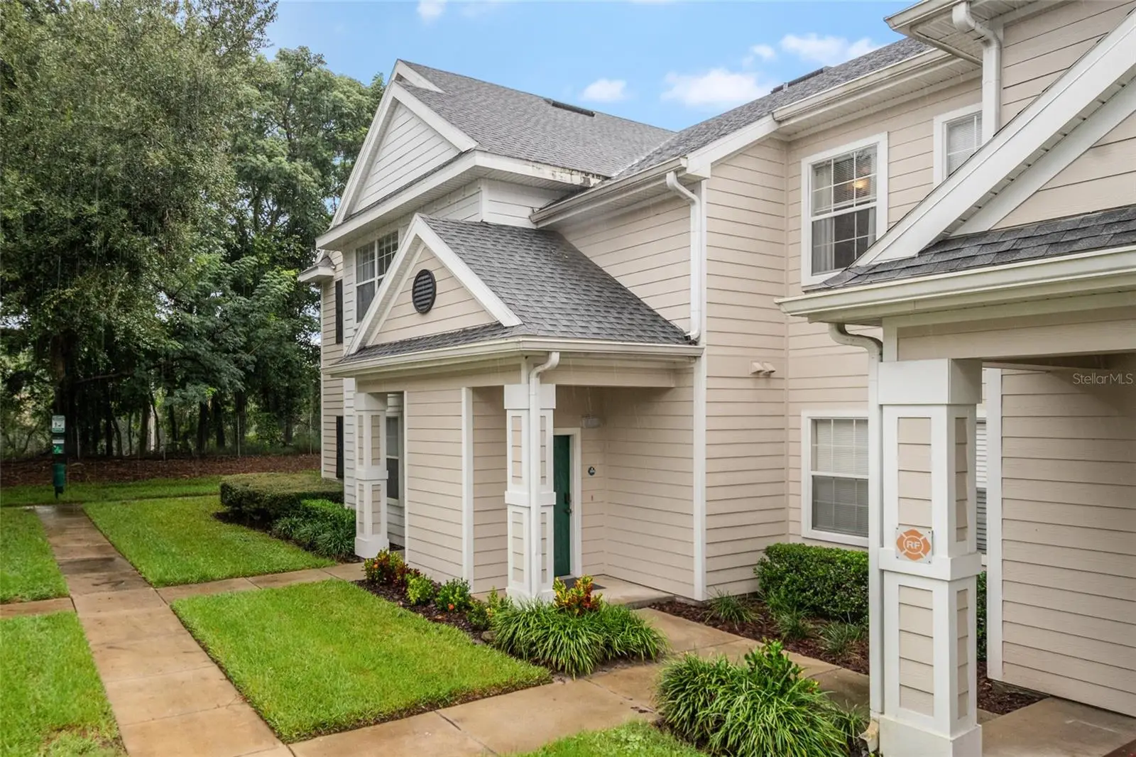 1300 Eastern Pecan Place, FL