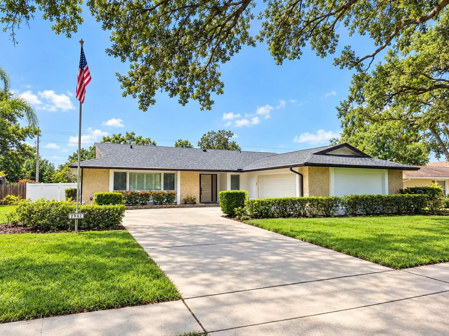 2942 Clubhouse Drive, FL