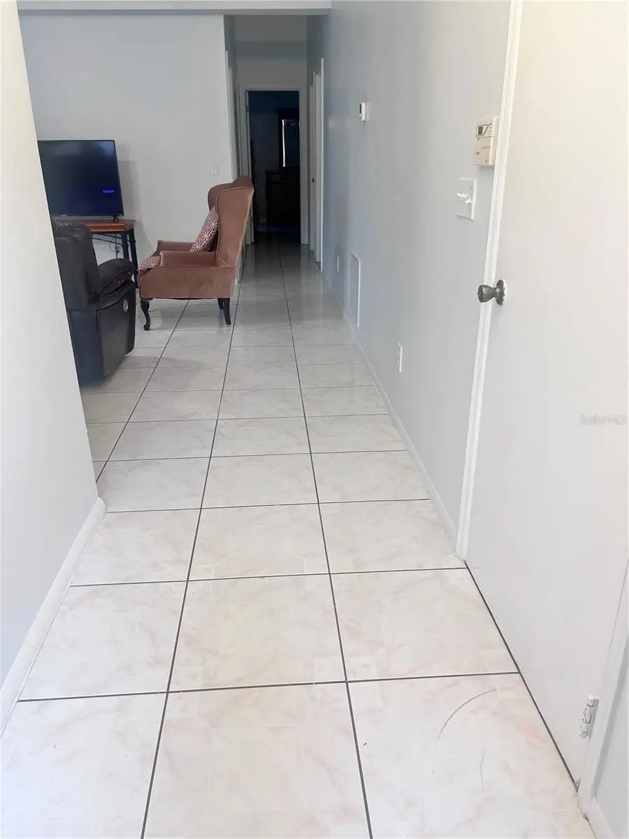 7160 Edgewater Shores Court, FL