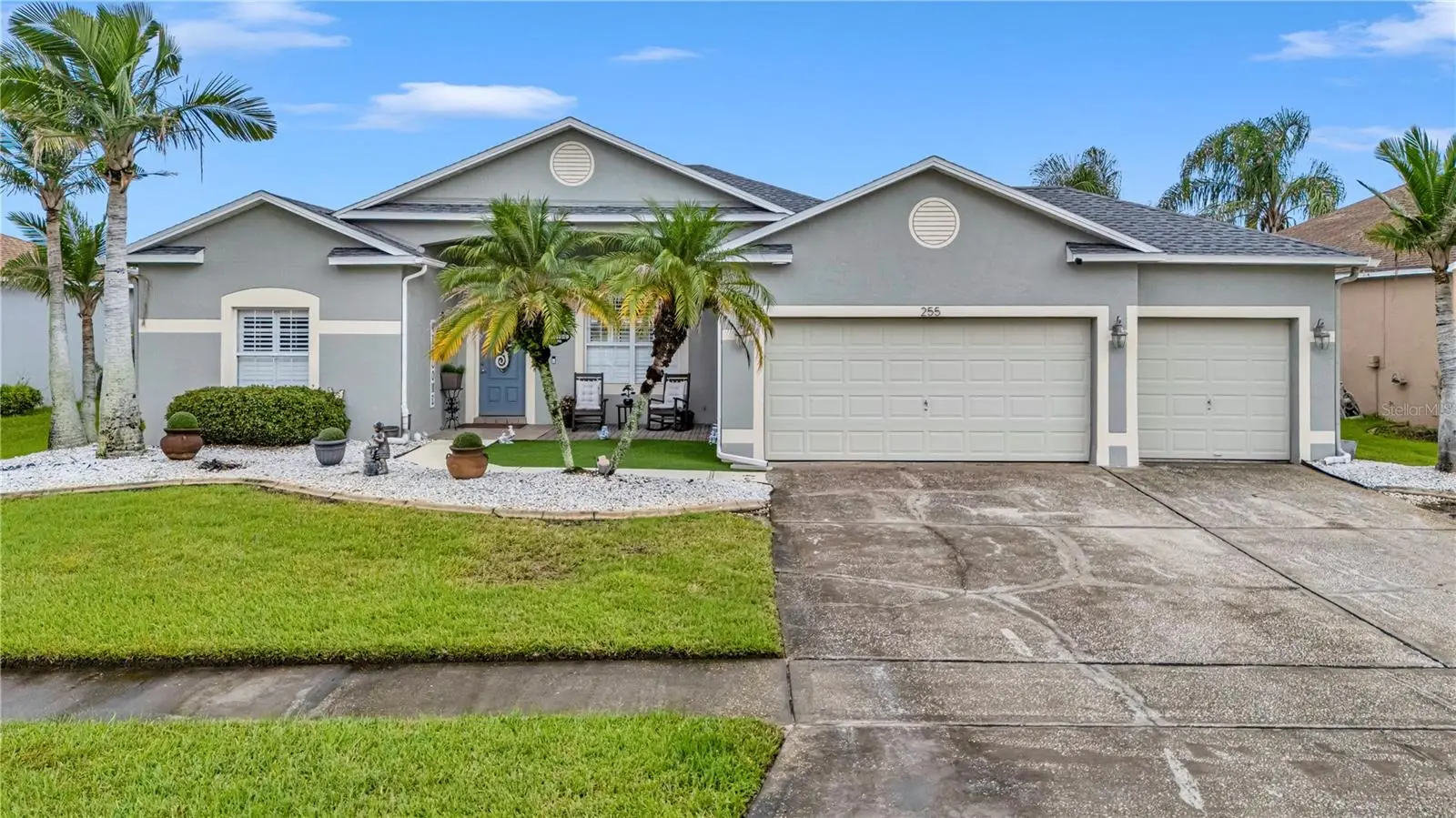 255 Strathmore Circle, FL