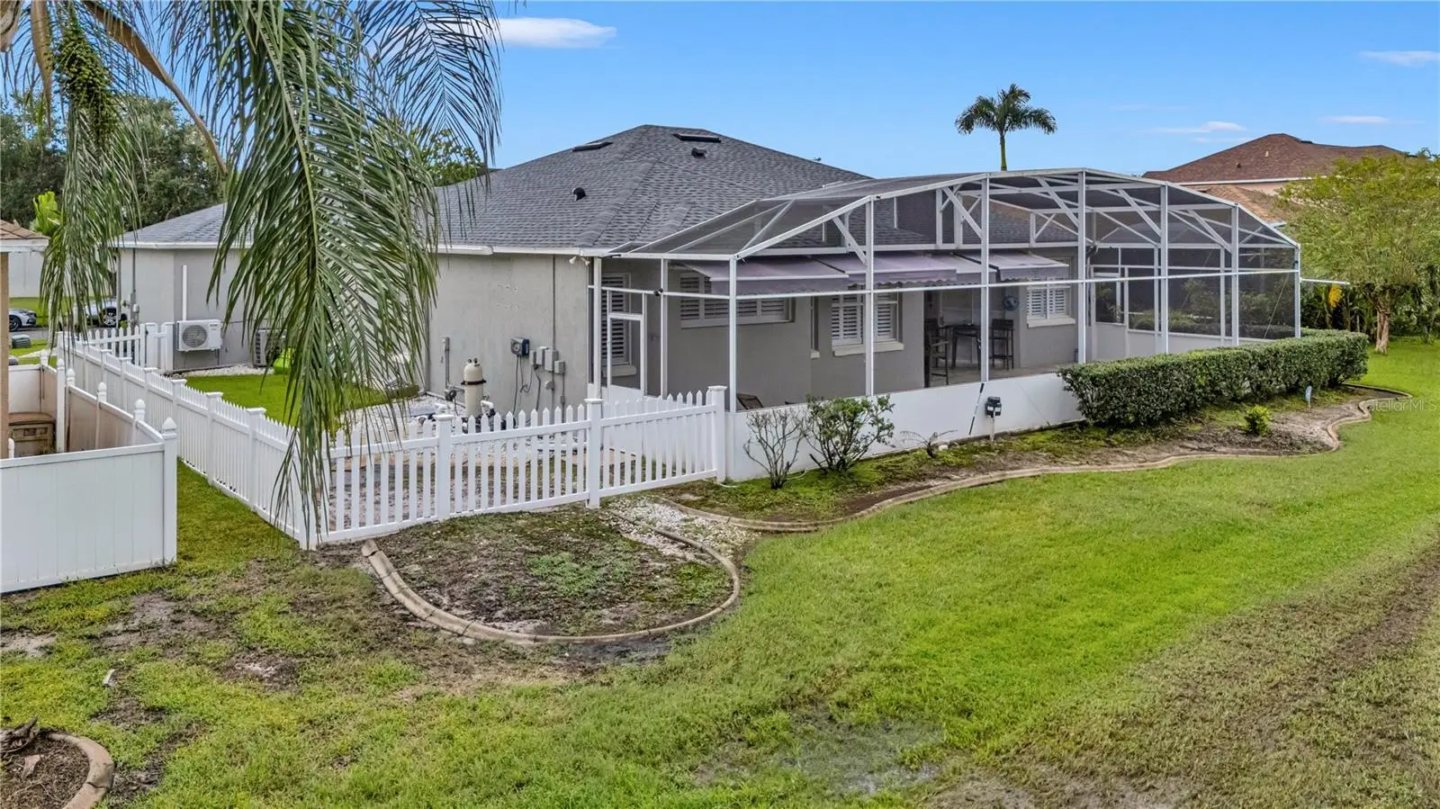 255 Strathmore Circle, FL