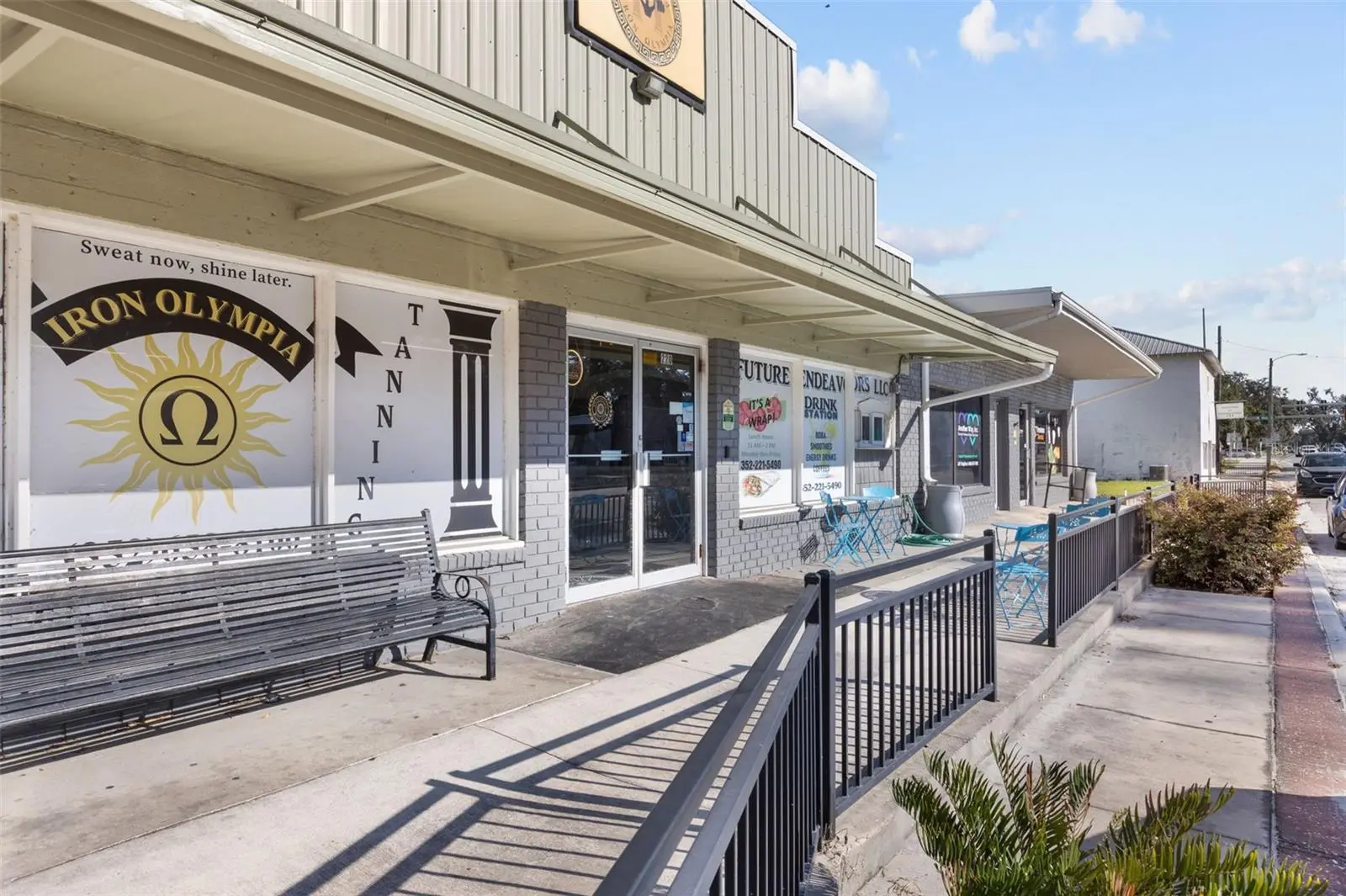 220 Main Street, FL