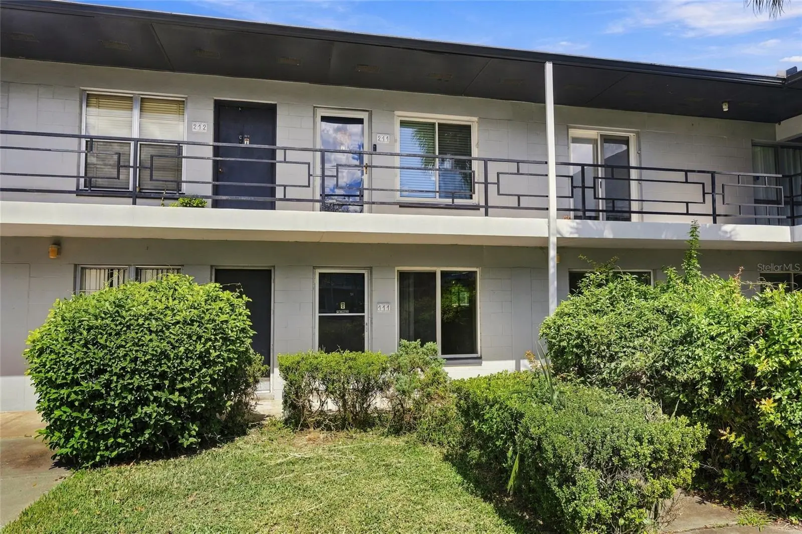 825 Primrose Drive, FL