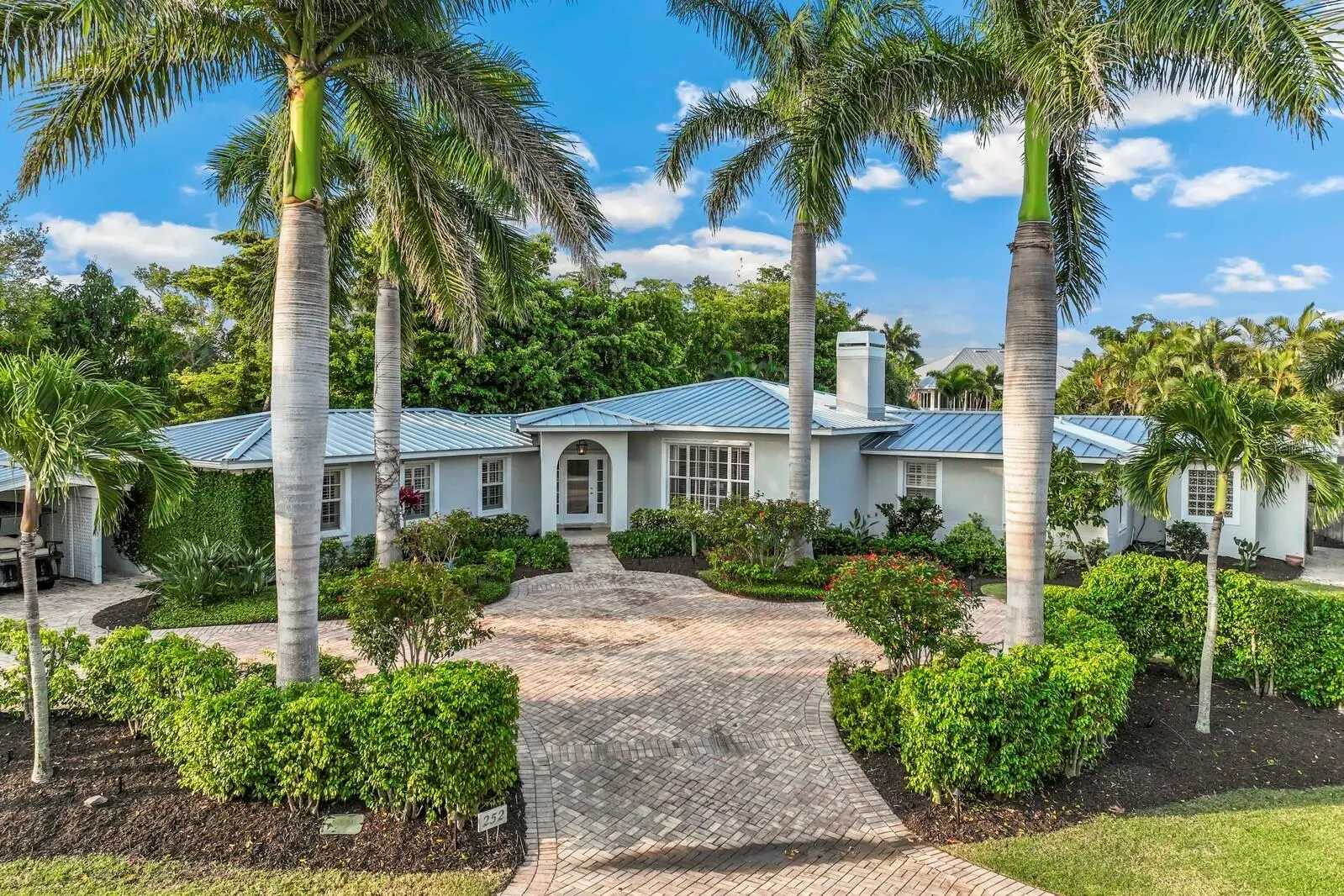 252 Waterways Avenue, FL