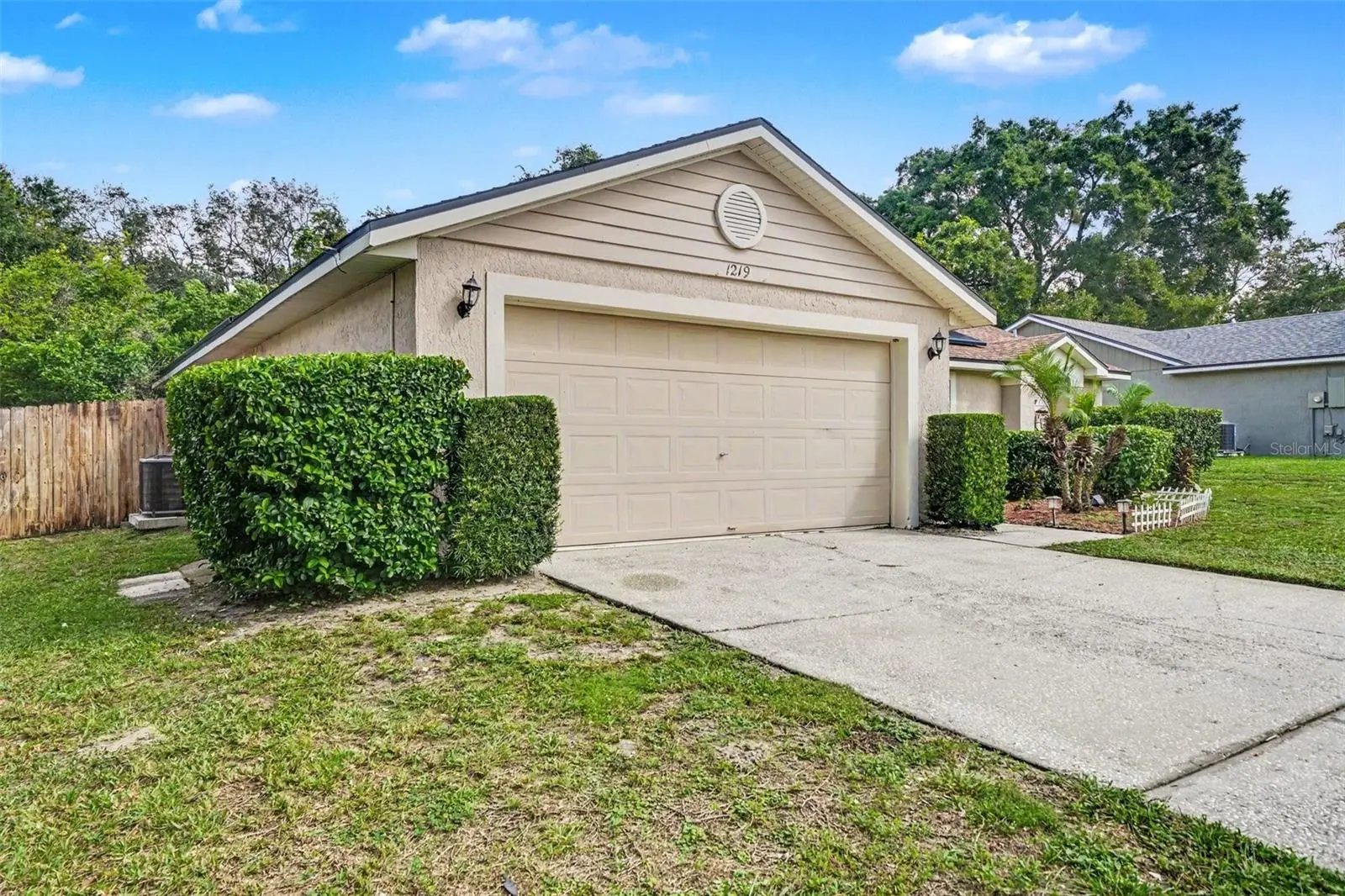 1219 Maybrook Street, FL