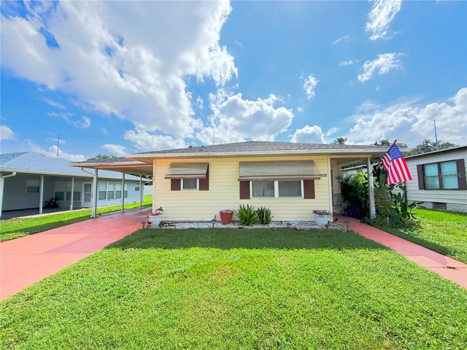 1420 Colonnades Circle, FL