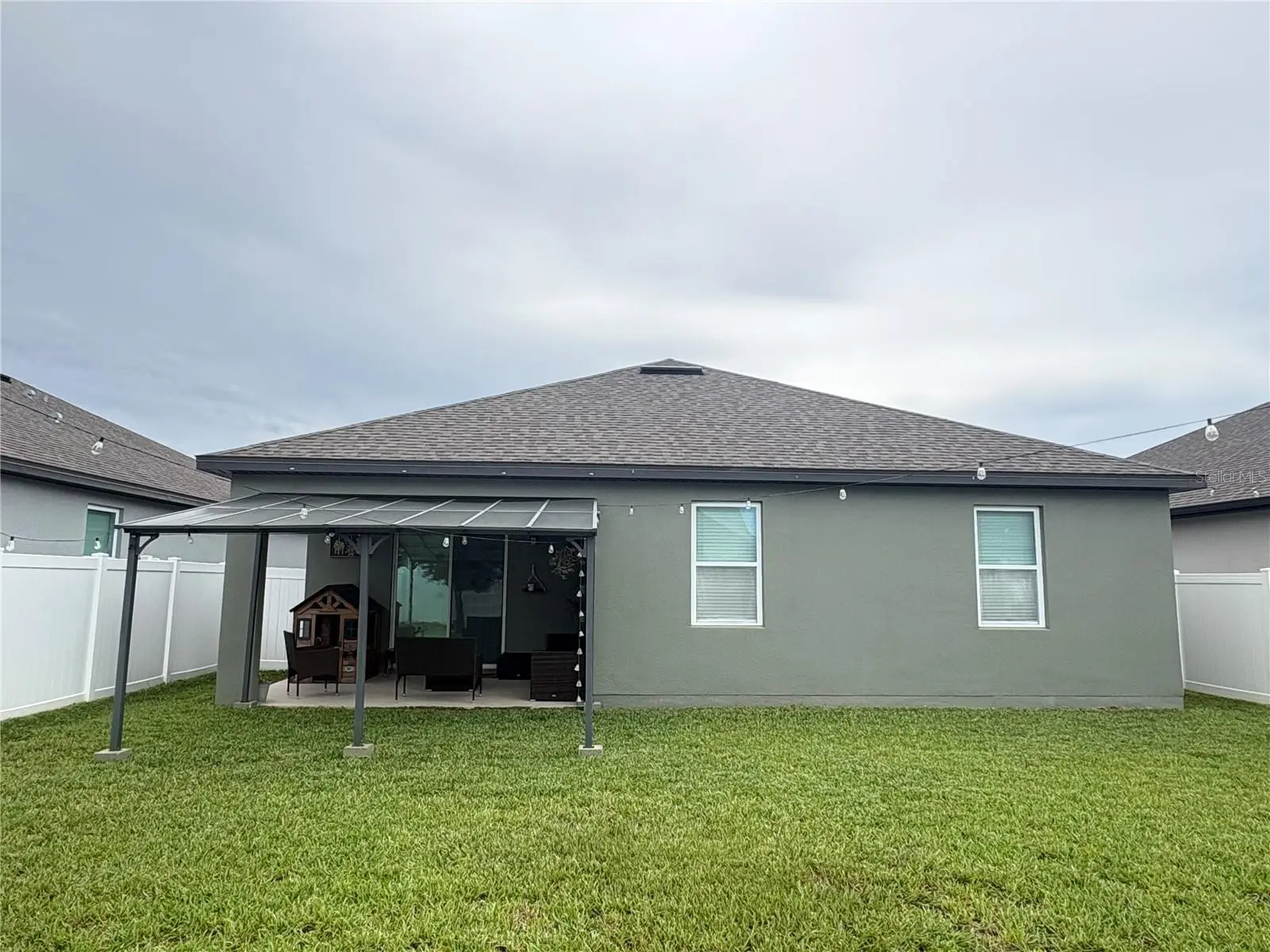 931 Livestock Loop, FL