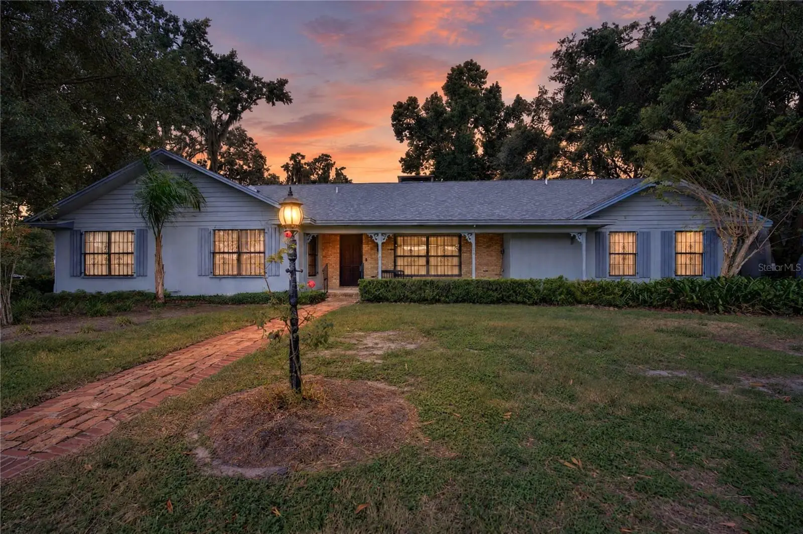 2000 Fairway Drive, FL