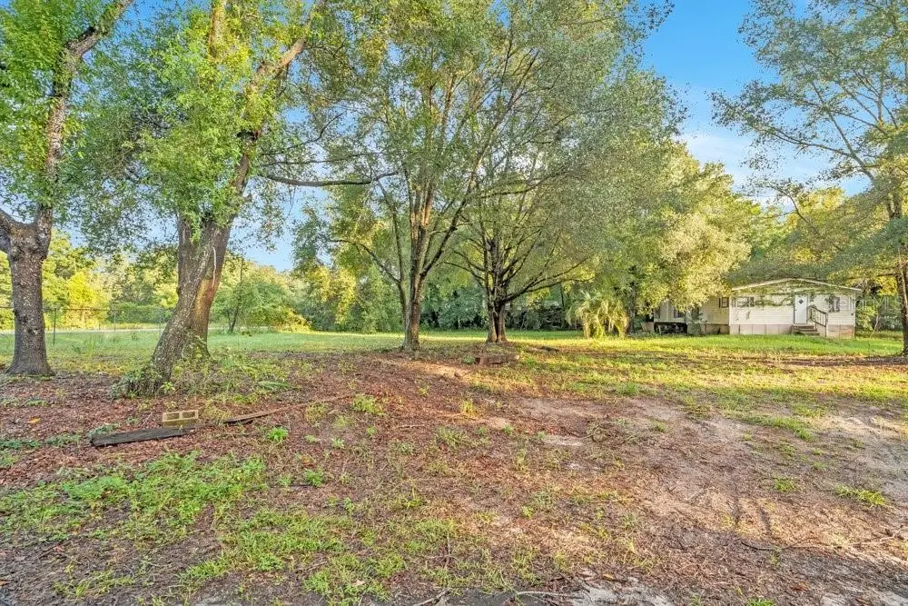 4855 Round Lake, FL