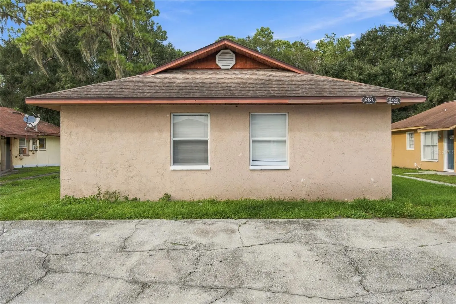 2461 Chestnut Woods Drive, FL