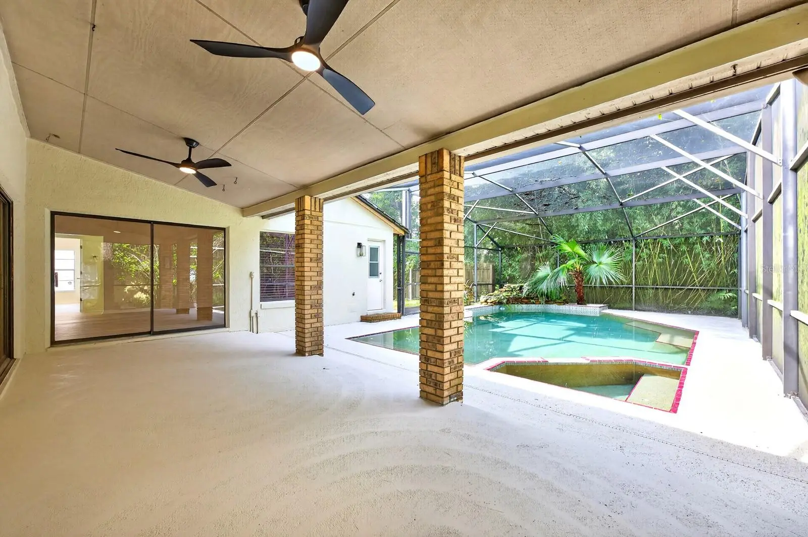 1003 Magee Creek Court, FL