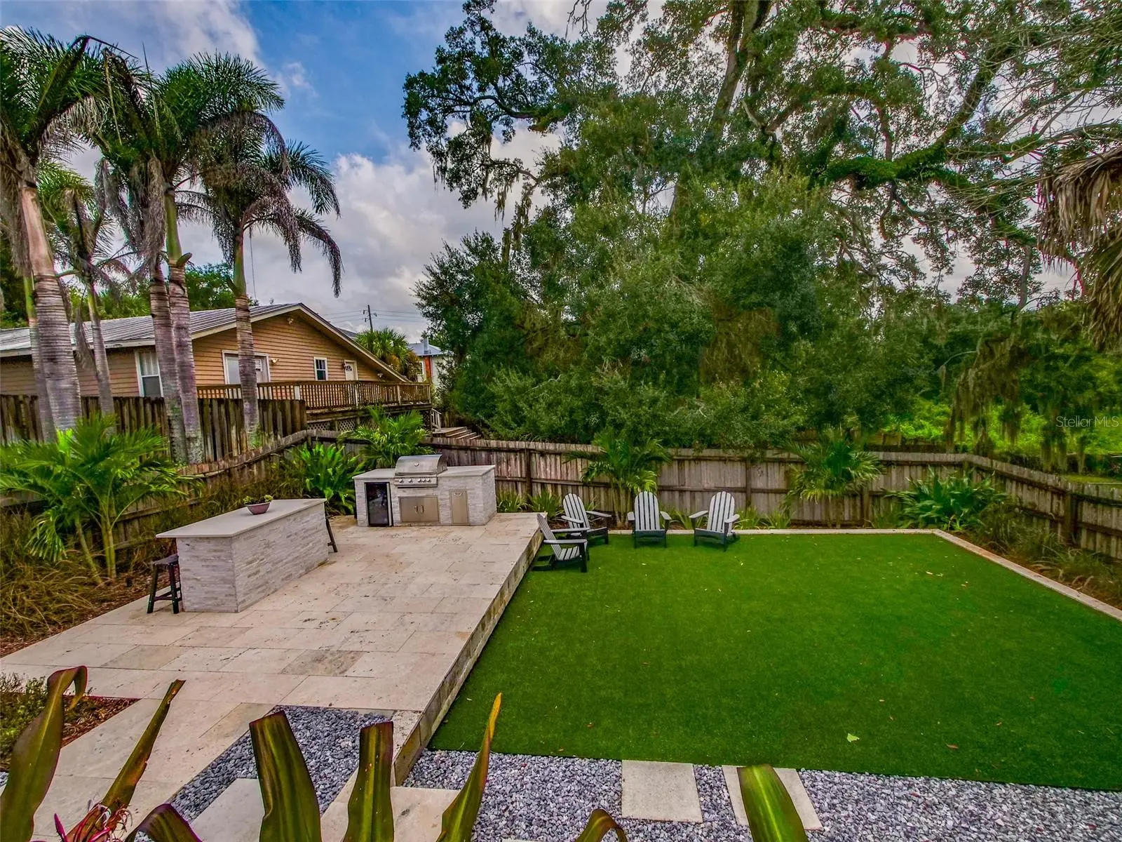 11 Lawsona Boulevard, FL