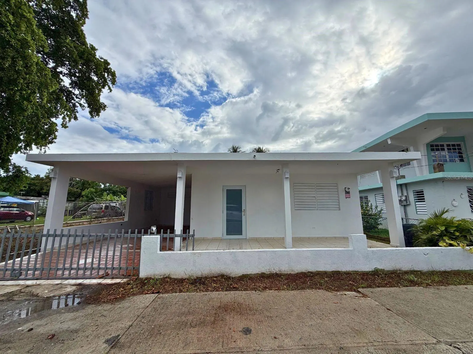 Comm Punta Santiago, PR