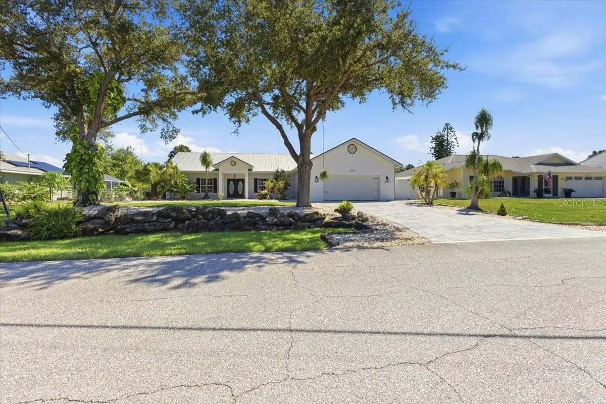 7376 Memorial Drive, FL